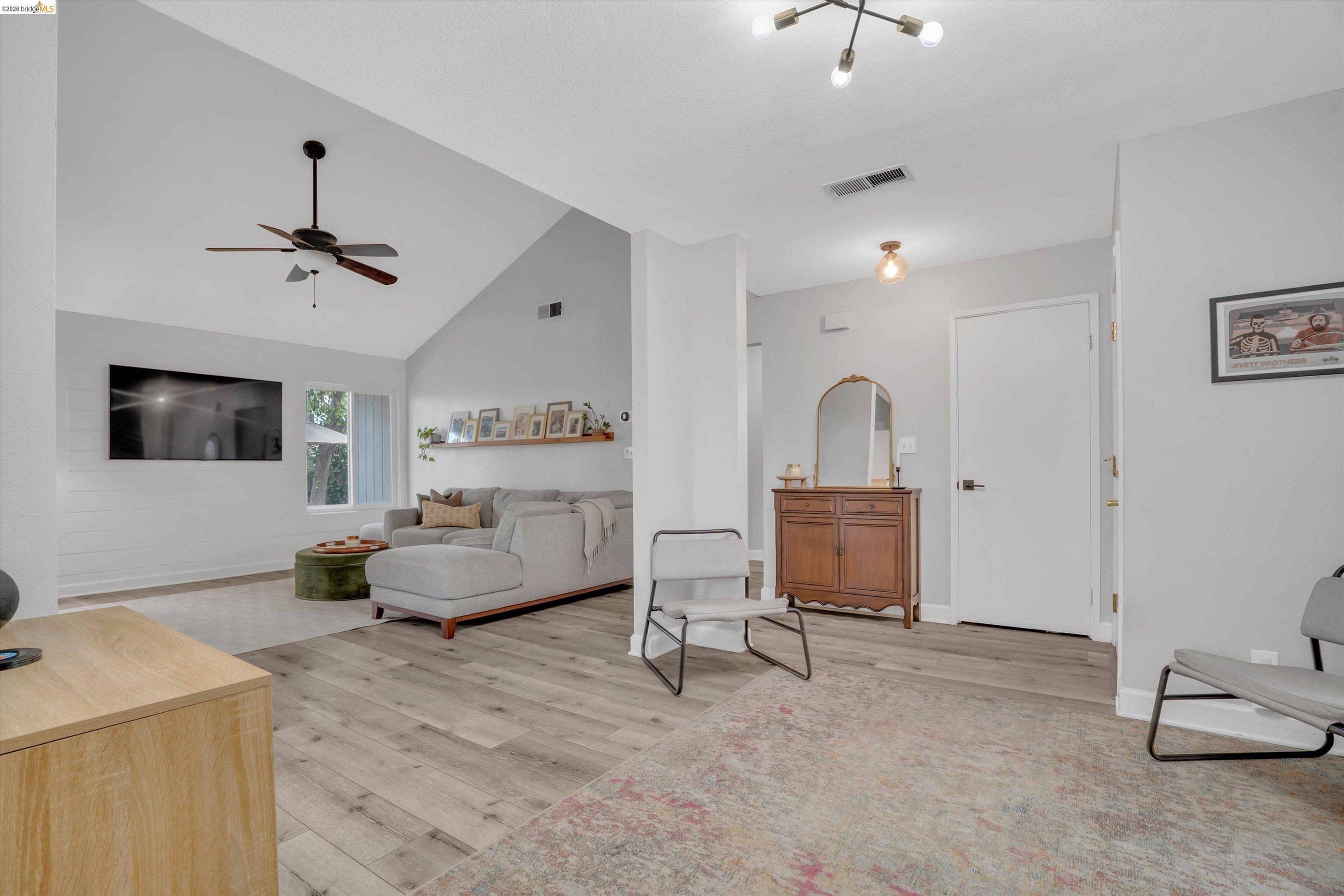 Detail Gallery Image 11 of 40 For 17 Kensington Ct, Brentwood,  CA 94513 - 3 Beds | 2 Baths