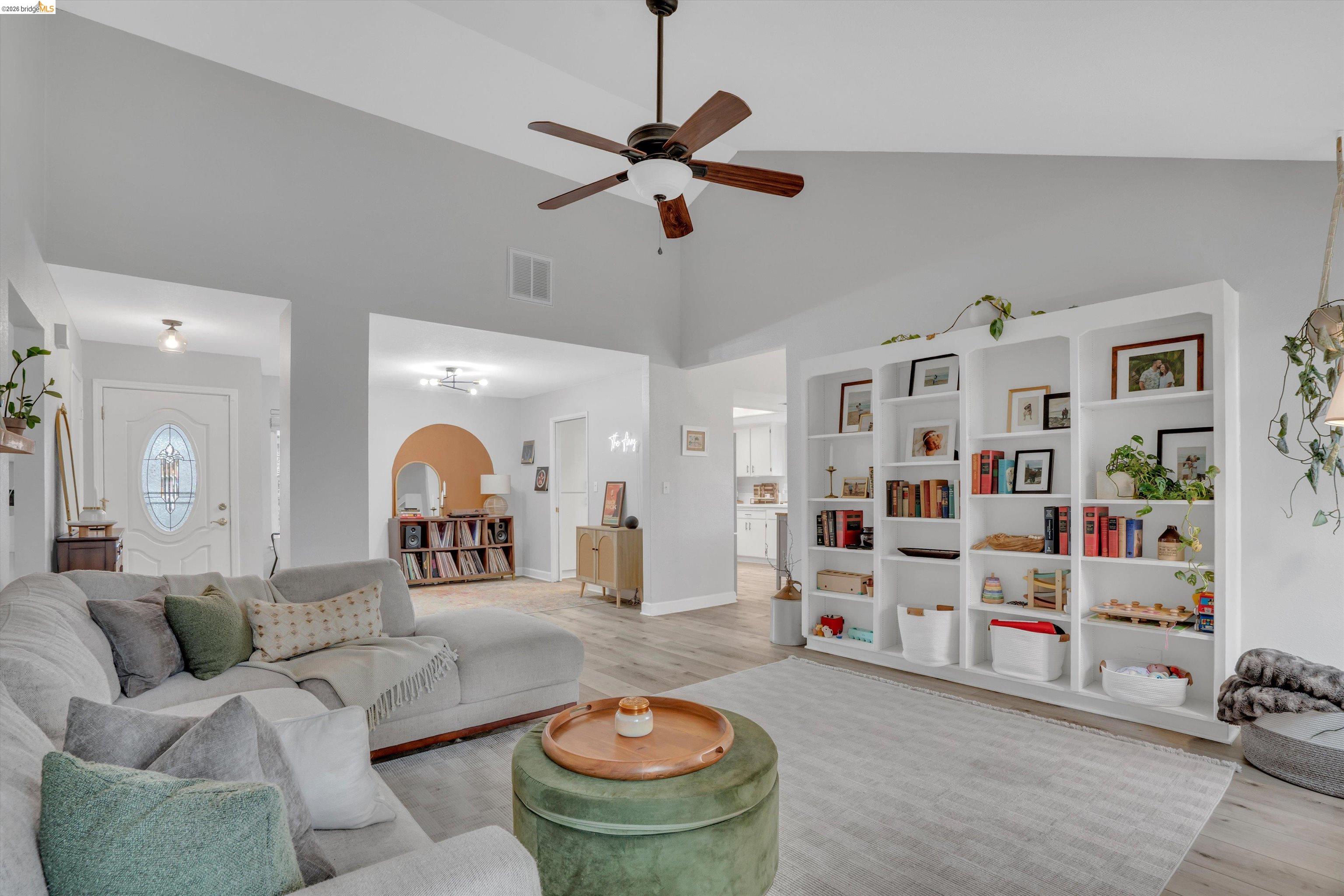 Detail Gallery Image 14 of 40 For 17 Kensington Ct, Brentwood,  CA 94513 - 3 Beds | 2 Baths