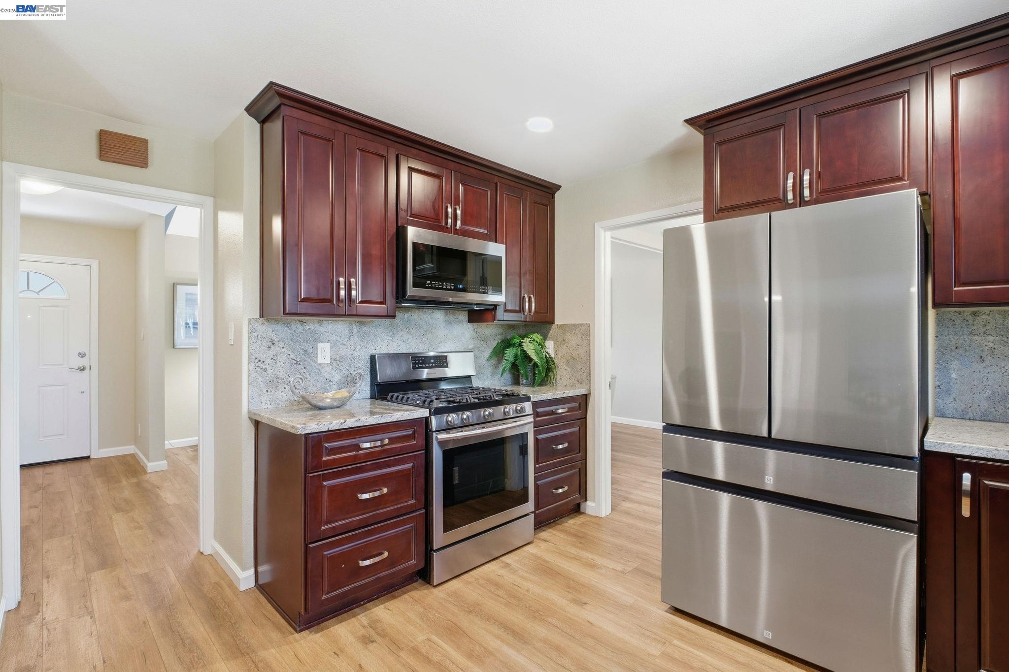 Detail Gallery Image 10 of 45 For 595 Seville Pl, Fremont,  CA 94539 - 4 Beds | 3 Baths