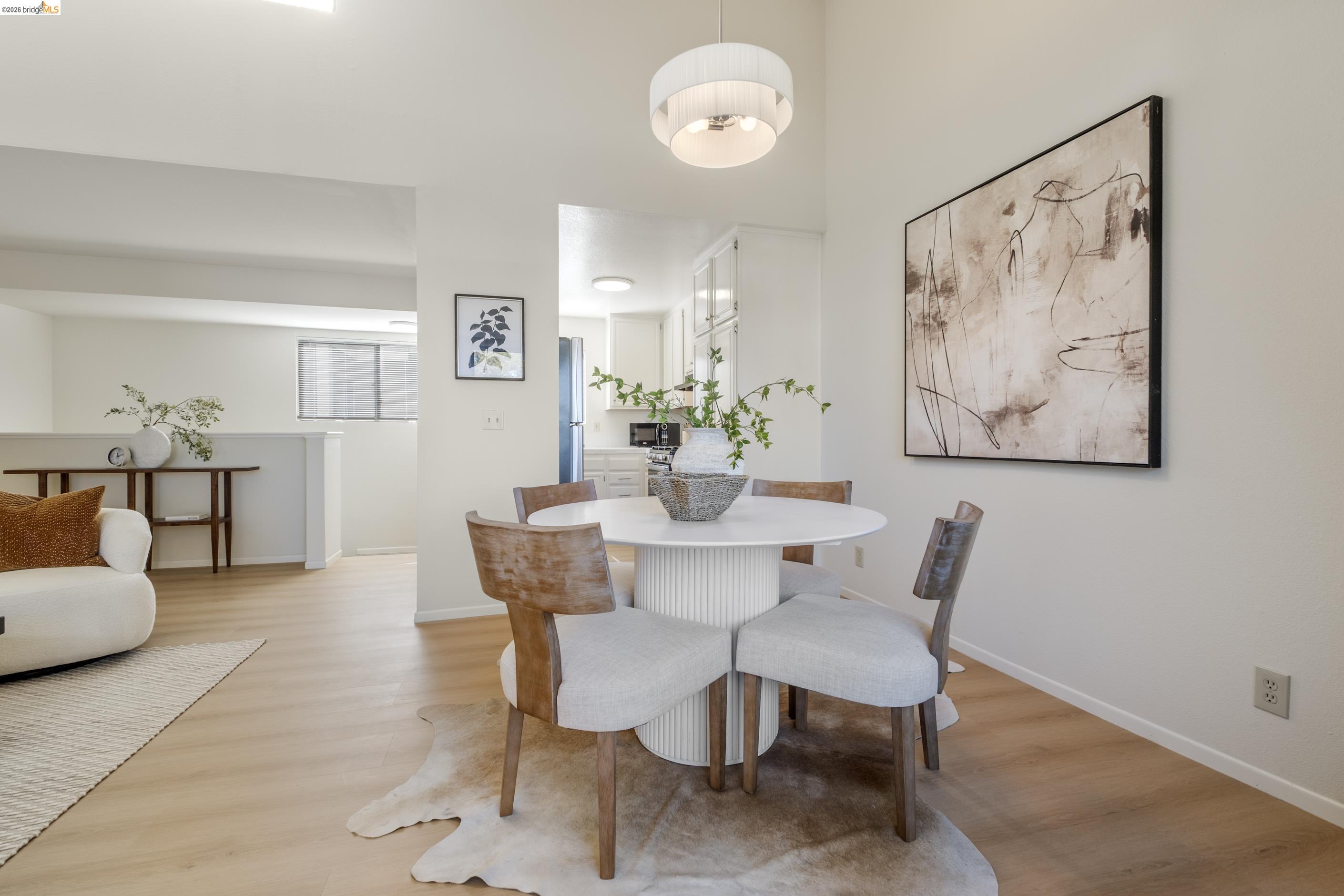 Detail Gallery Image 5 of 26 For 214 Apollo #3,  Hercules,  CA 94547 - 2 Beds | 1/1 Baths