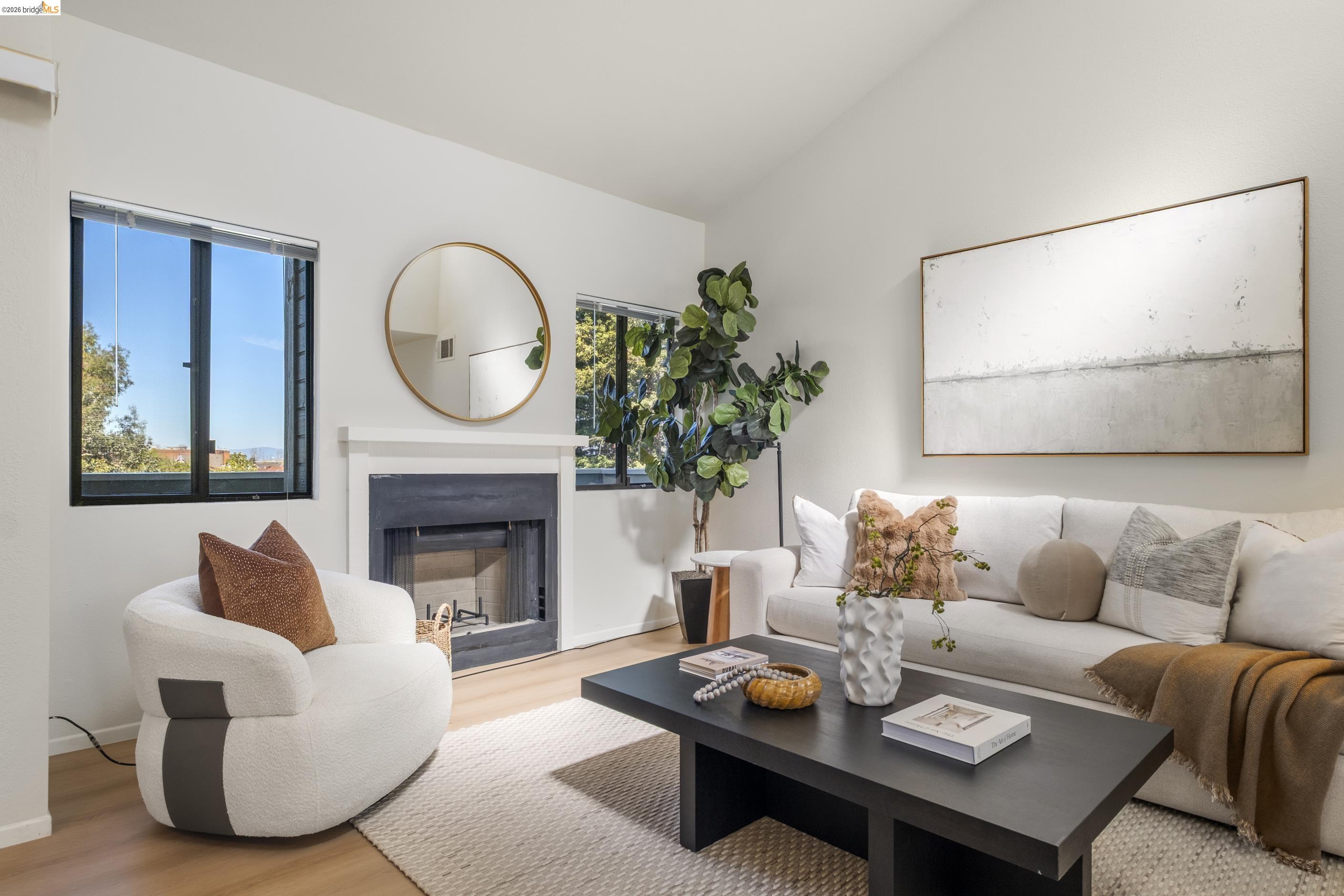 Detail Gallery Image 9 of 26 For 214 Apollo #3,  Hercules,  CA 94547 - 2 Beds | 1/1 Baths