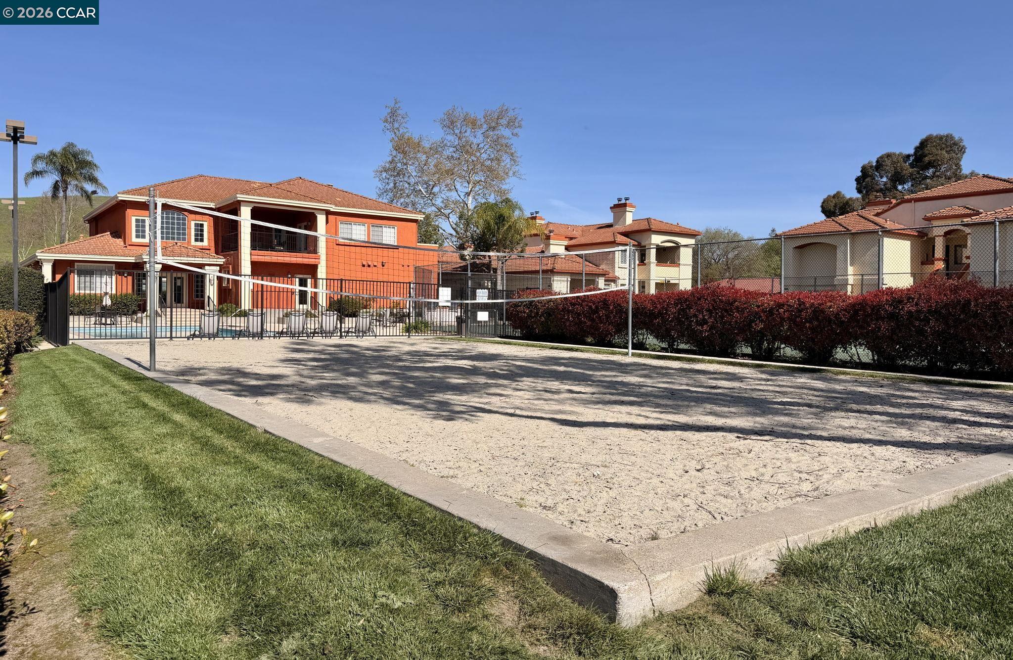 Detail Gallery Image 23 of 28 For 6979 Dublin Meadows St a,  Dublin,  CA 94568 - 2 Beds | 2 Baths