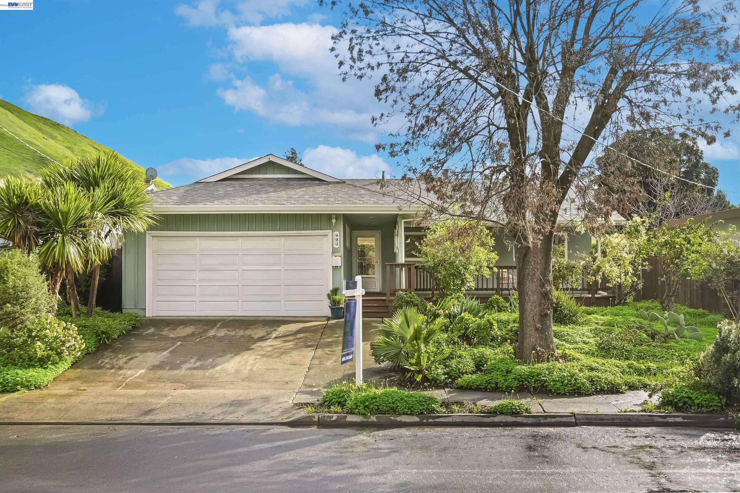 Front Image Thumbnail for BE41126975