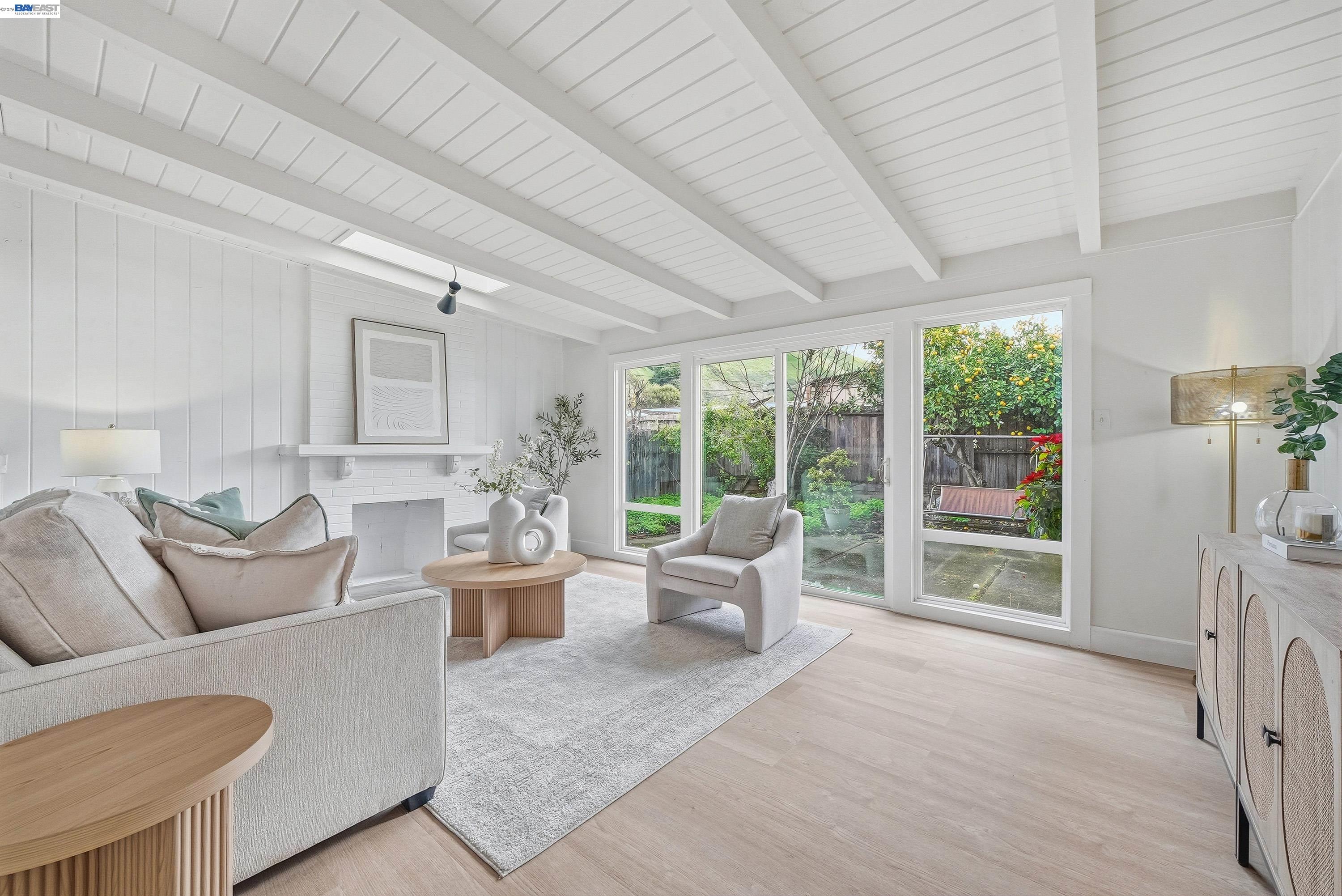 Detail Gallery Image 5 of 24 For 682 Patoma Ct, Fremont,  CA 94536 - 3 Beds | 2 Baths