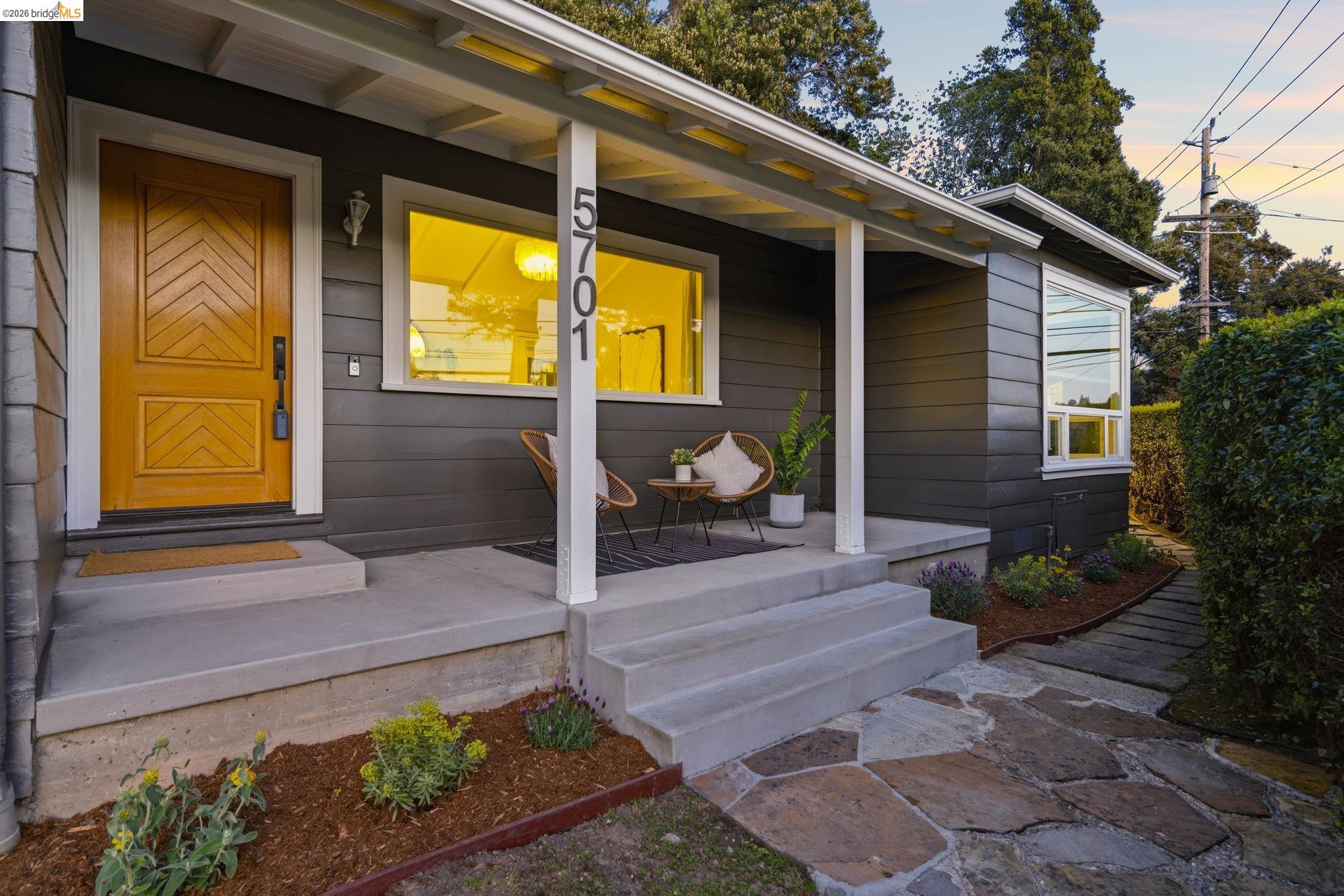 Front Image Thumbnail for EB41126981