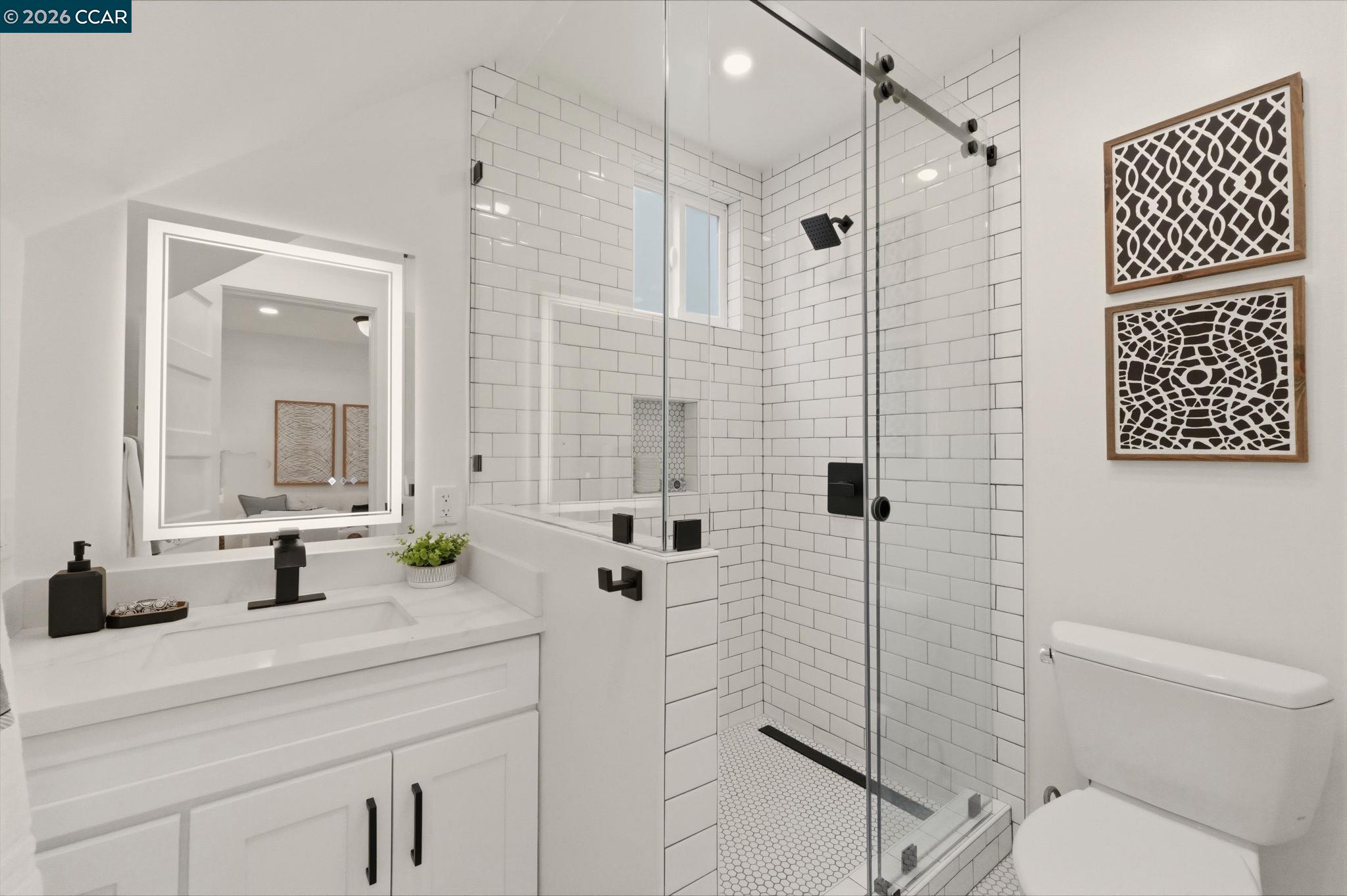 Detail Gallery Image 25 of 58 For 3214 California St, Berkeley,  CA 94703 - 4 Beds | 2 Baths