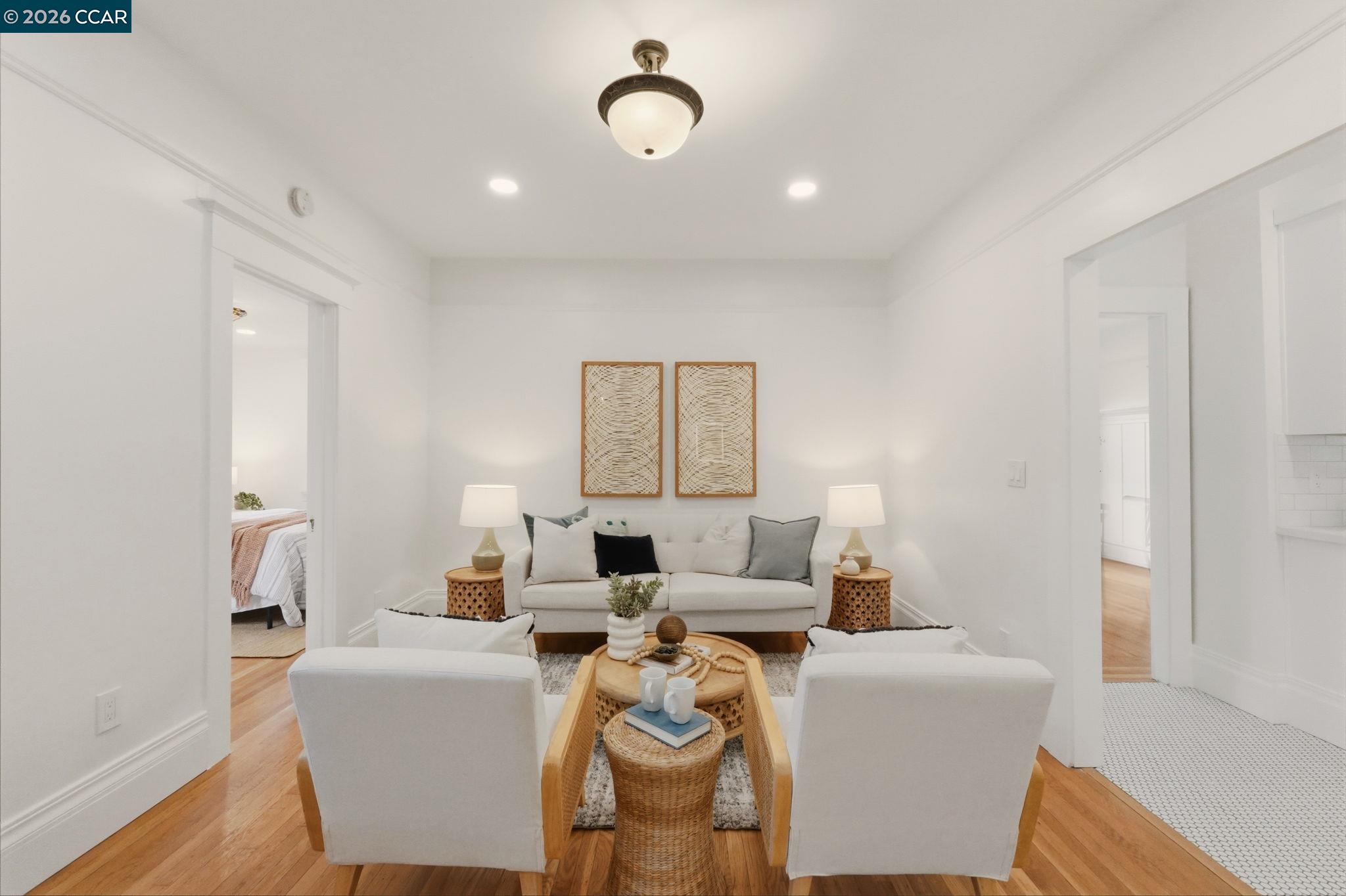 Detail Gallery Image 5 of 58 For 3214 California St, Berkeley,  CA 94703 - 4 Beds | 2 Baths