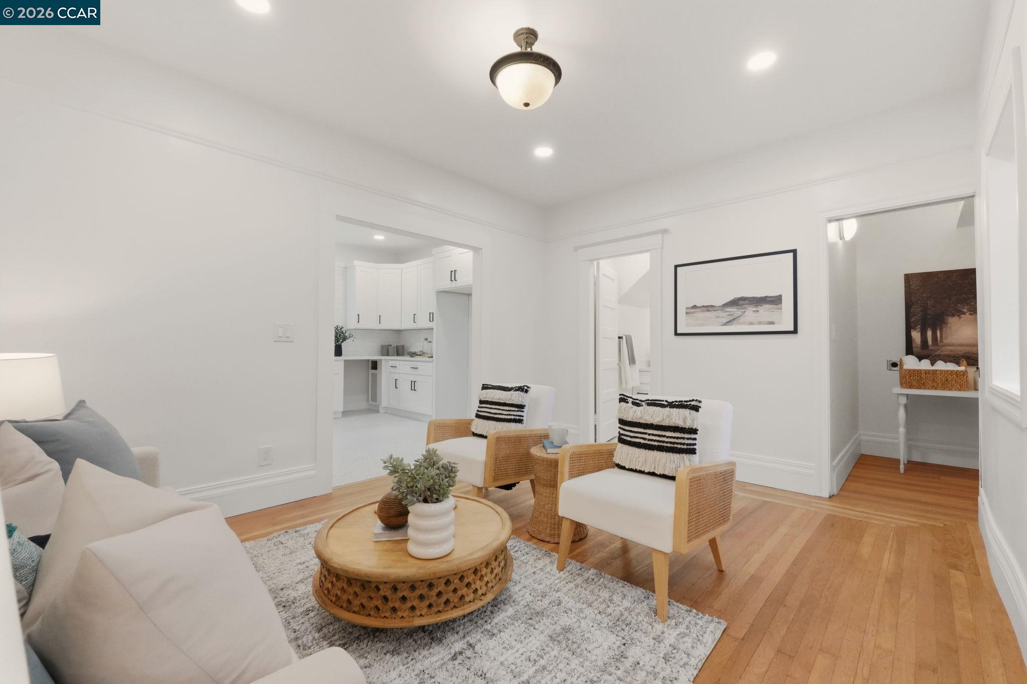 Detail Gallery Image 7 of 58 For 3214 California St, Berkeley,  CA 94703 - 4 Beds | 2 Baths