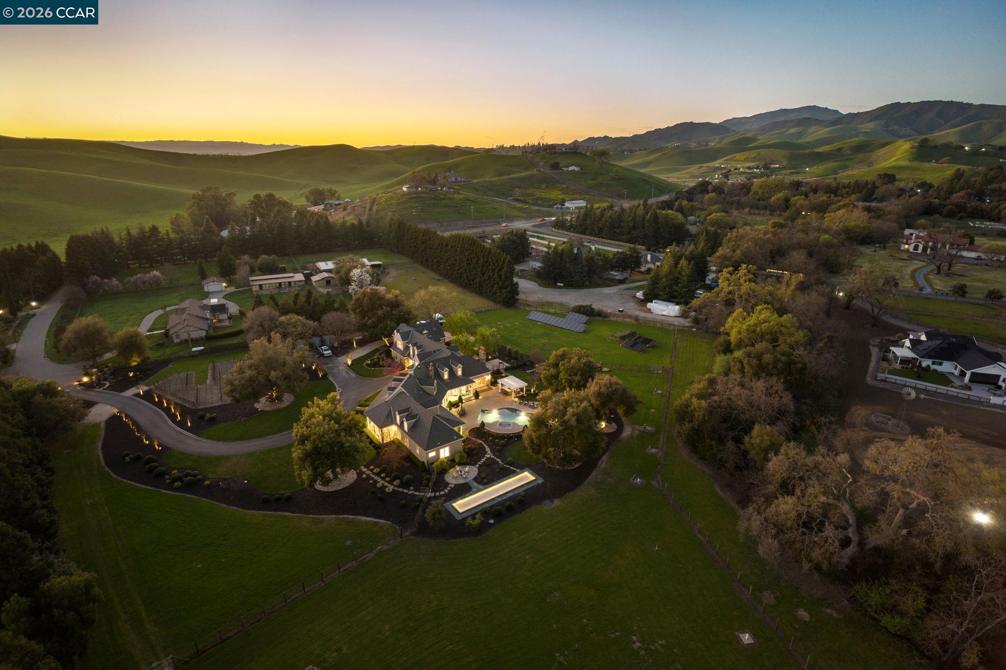 Detail Gallery Image 8 of 60 For 5401 Penny Ln, Danville,  CA 94506 - 5 Beds | 4/2 Baths