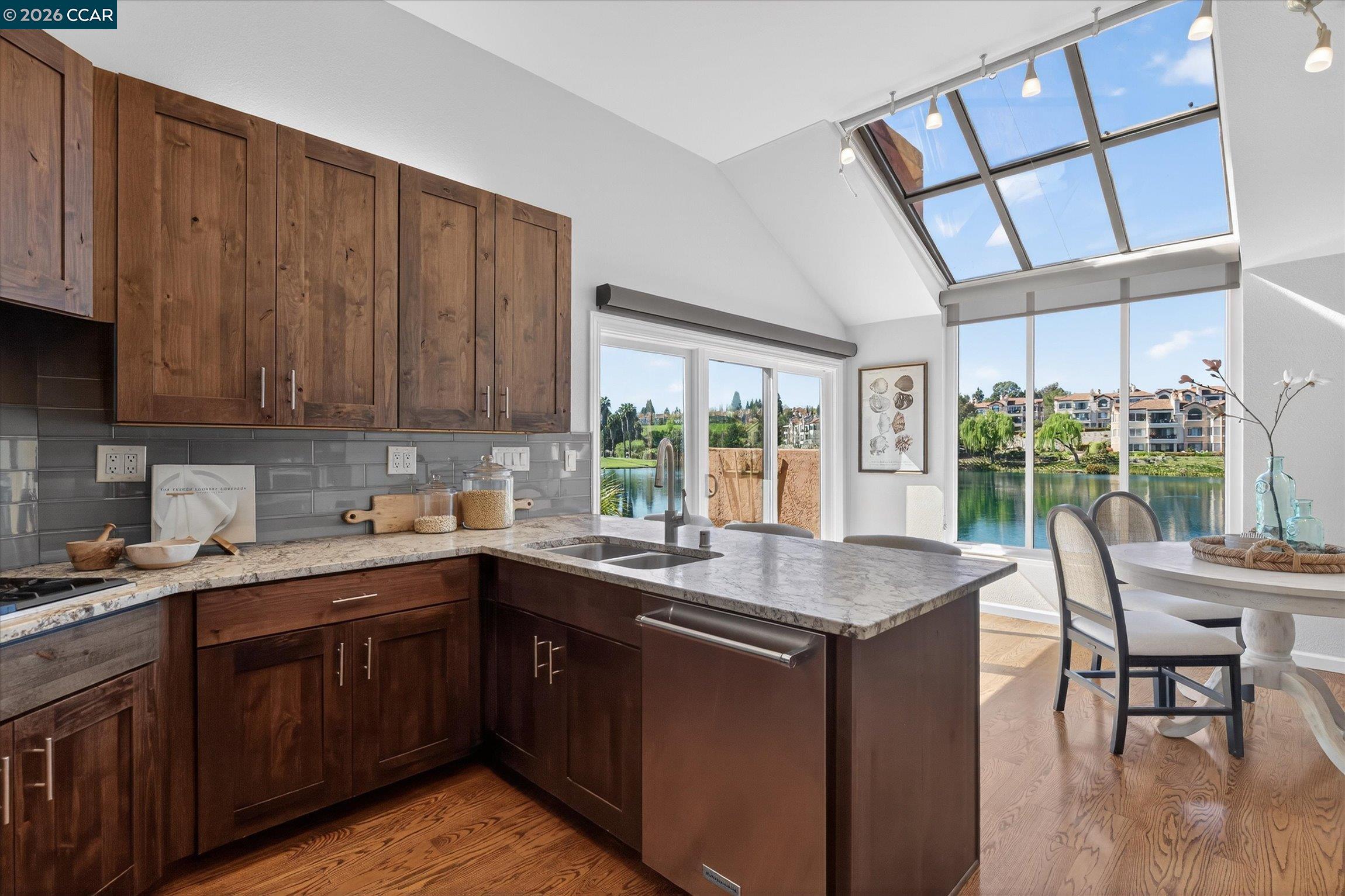 Detail Gallery Image 10 of 45 For 4059 W Lakeshore Dr, San Ramon,  CA 94582 - 3 Beds | 3 Baths