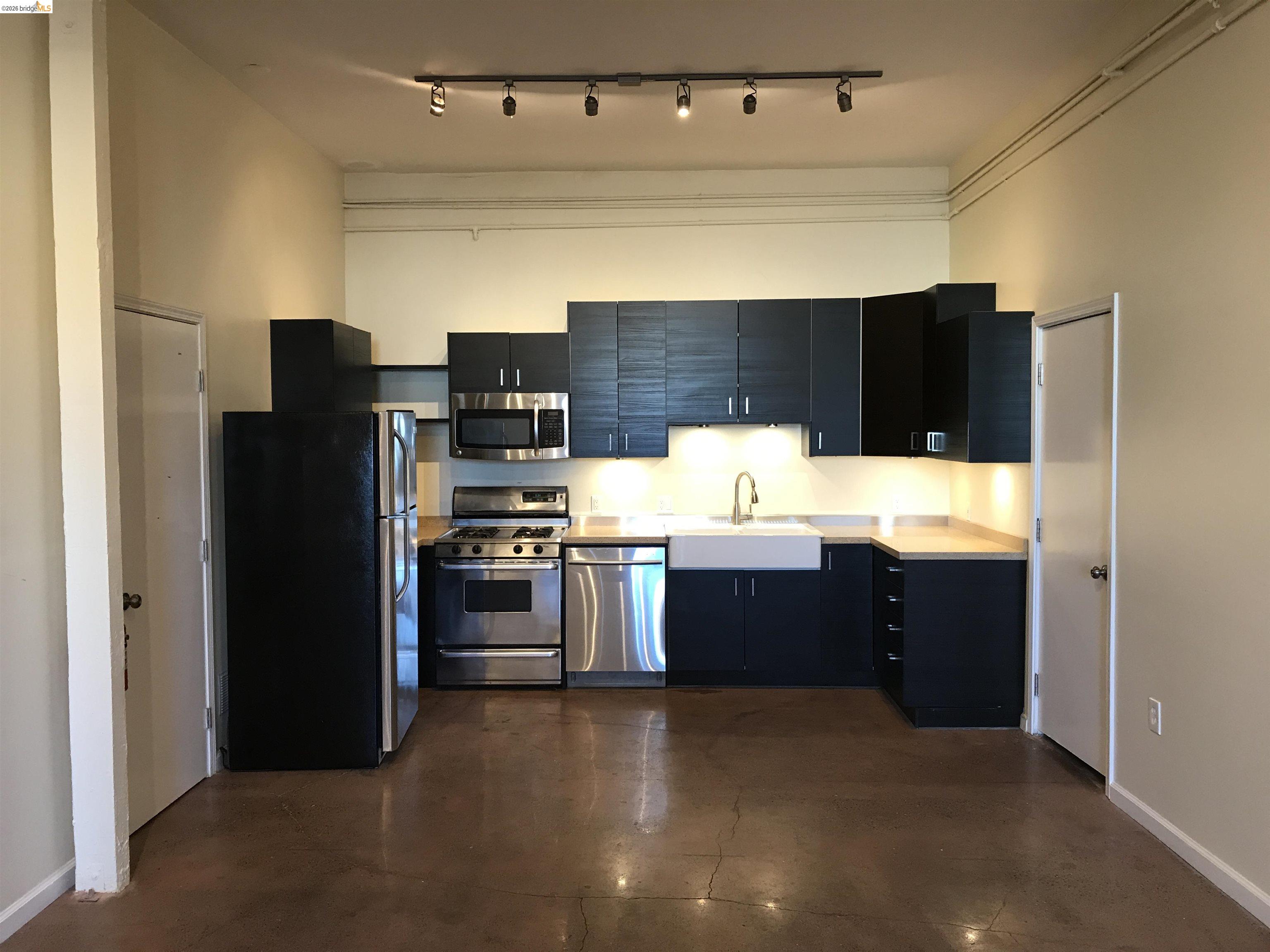 Detail Gallery Image 17 of 34 For 3403 Harlan St, Oakland,  CA 94608 - – Beds | – Baths