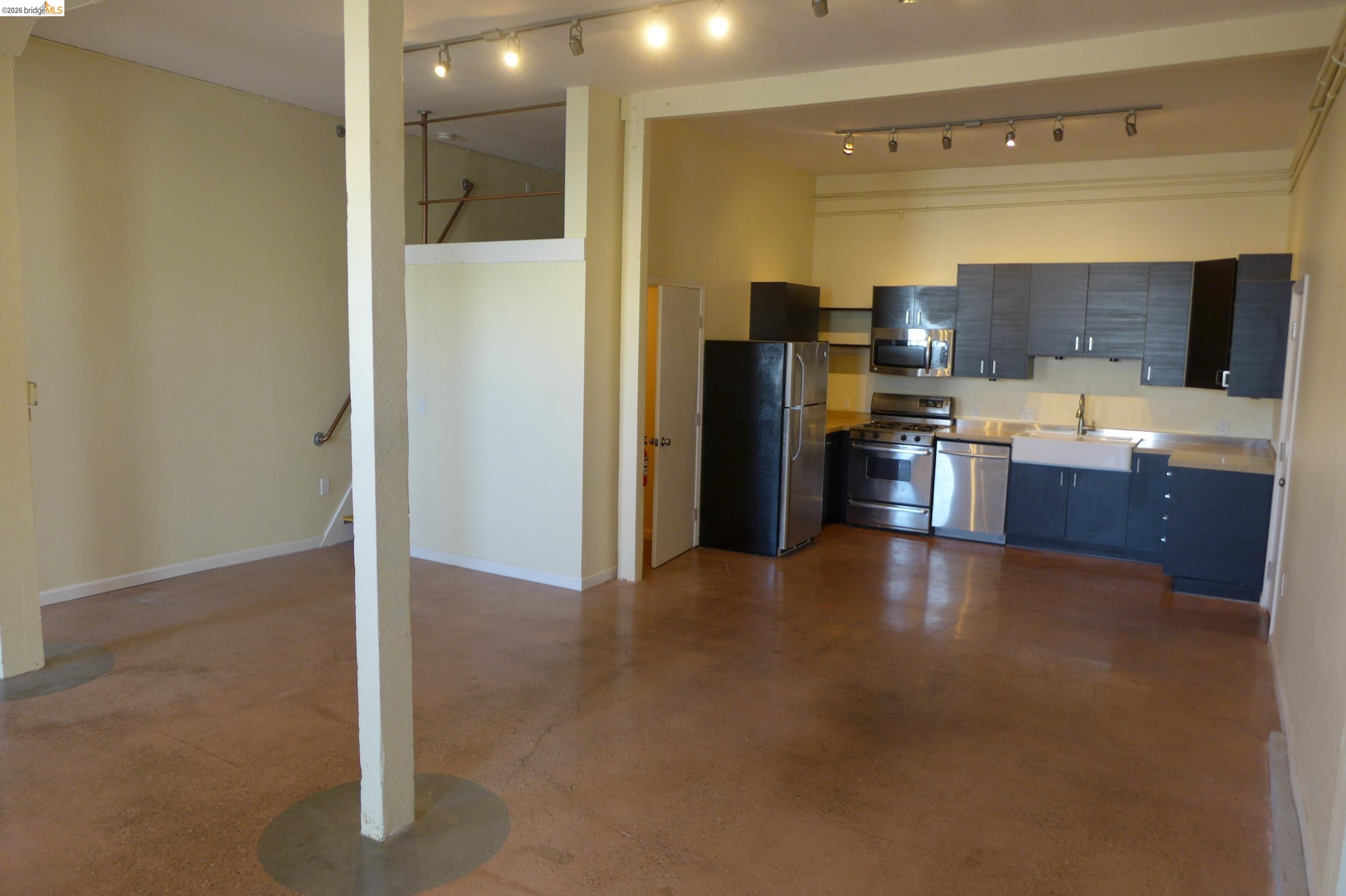 Detail Gallery Image 18 of 34 For 3403 Harlan St, Oakland,  CA 94608 - – Beds | – Baths