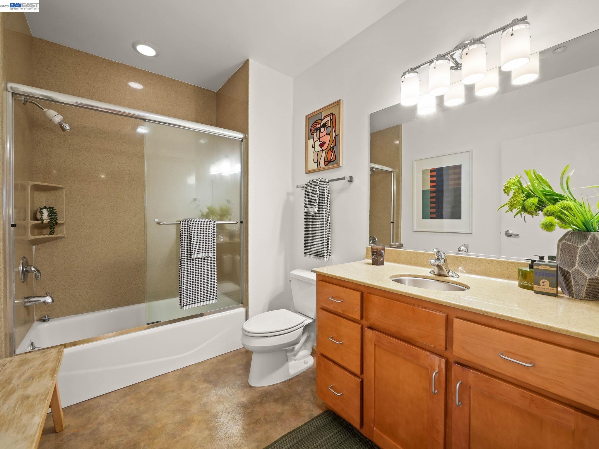 Photo #8: 41126990 Listing: Photo #8