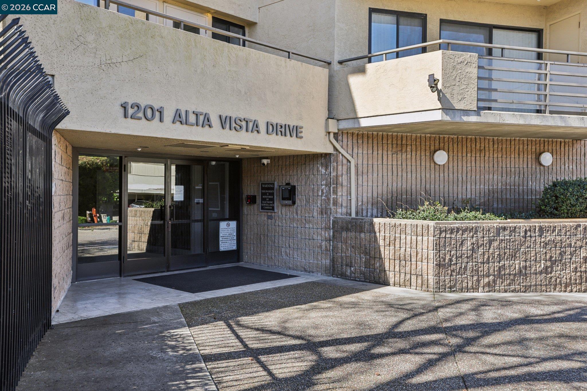 Detail Gallery Image 2 of 43 For 1201 Alta Vista Drive #106,  Walnut Creek,  CA 94596-4628 - 2 Beds | 2 Baths