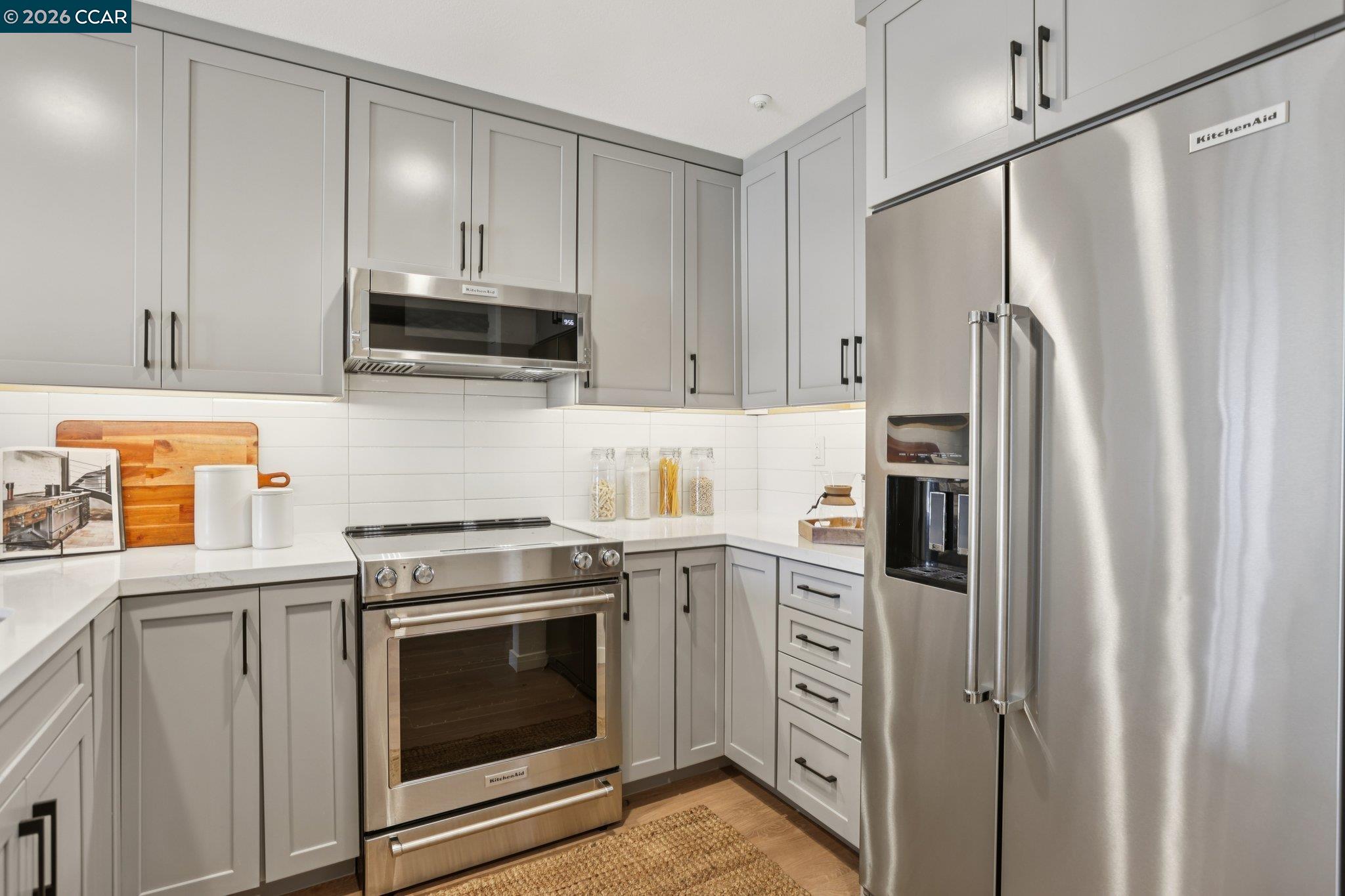 Detail Gallery Image 13 of 43 For 1201 Alta Vista Drive #106,  Walnut Creek,  CA 94596-4628 - 2 Beds | 2 Baths