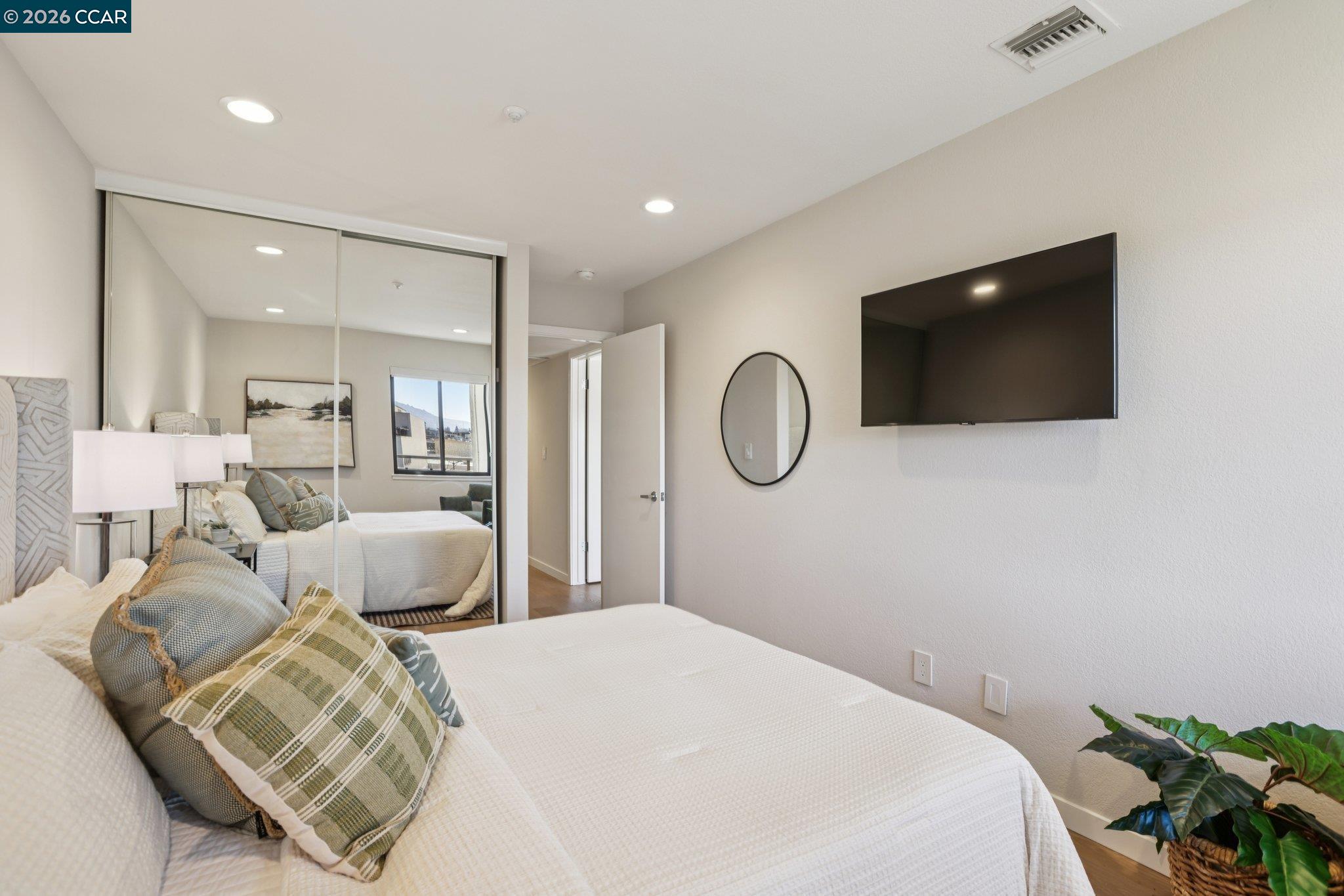 Detail Gallery Image 15 of 43 For 1201 Alta Vista Drive #106,  Walnut Creek,  CA 94596-4628 - 2 Beds | 2 Baths
