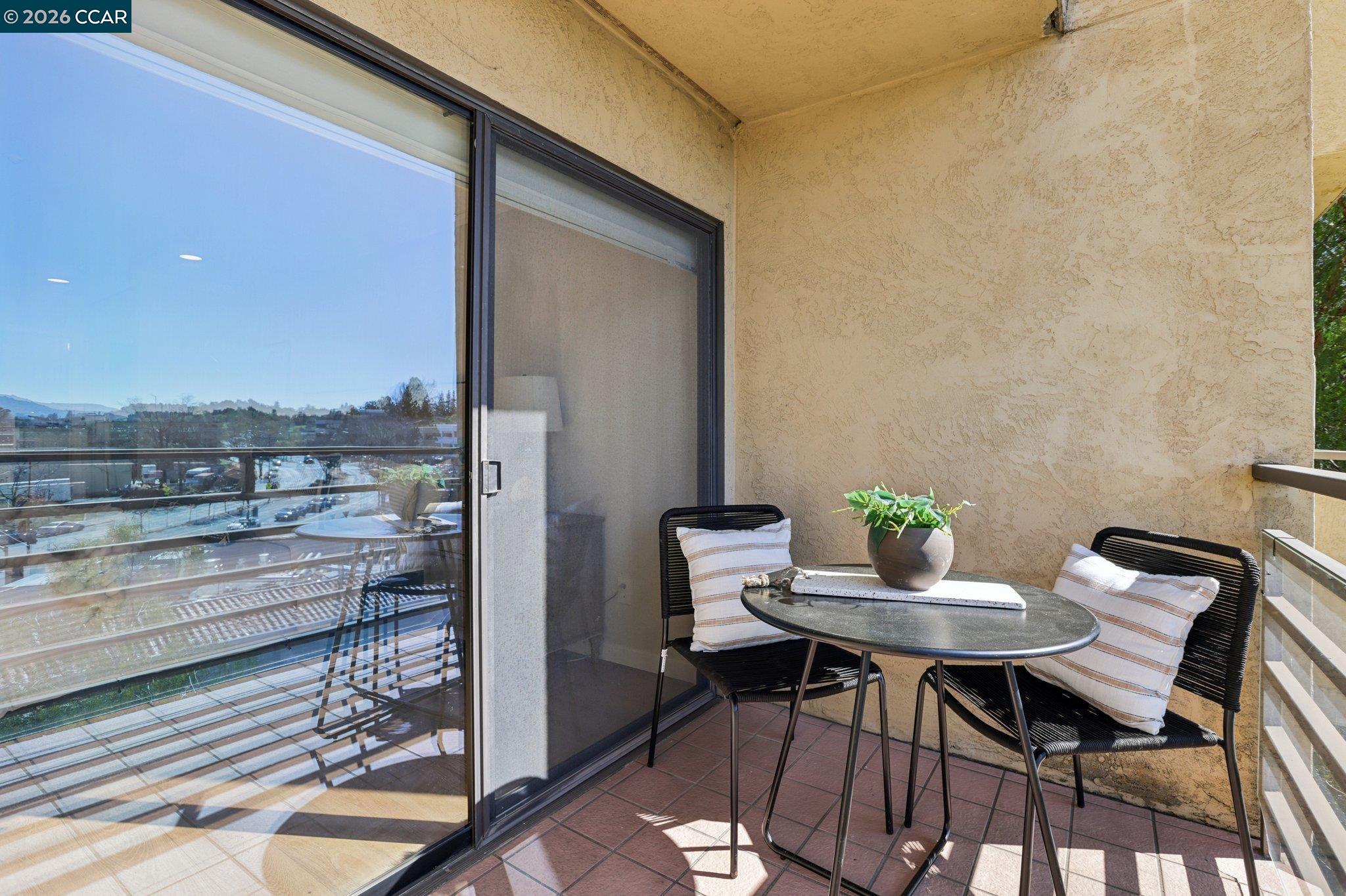 Detail Gallery Image 27 of 43 For 1201 Alta Vista Drive #106,  Walnut Creek,  CA 94596-4628 - 2 Beds | 2 Baths