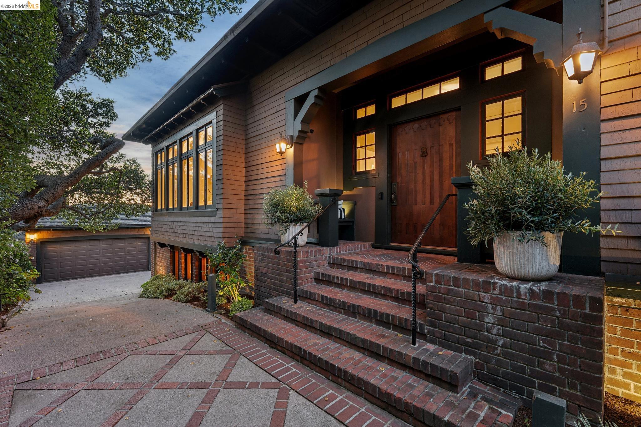 Front Image Thumbnail for EB41126992