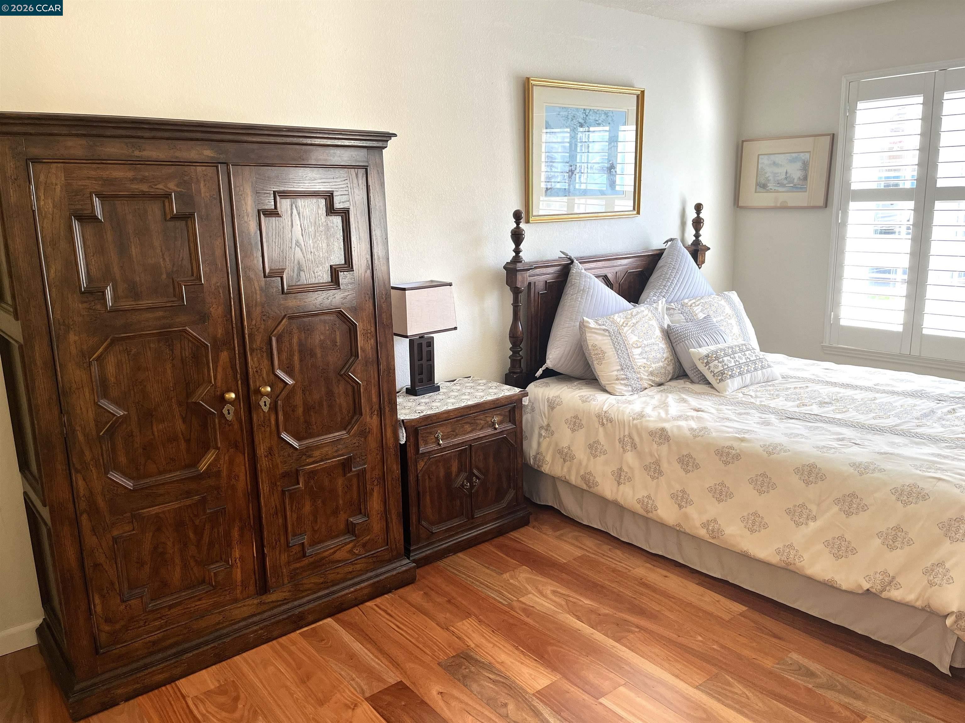 Detail Gallery Image 10 of 21 For 216 Glenwood, Hercules,  CA 94547-3510 - 3 Beds | 2 Baths