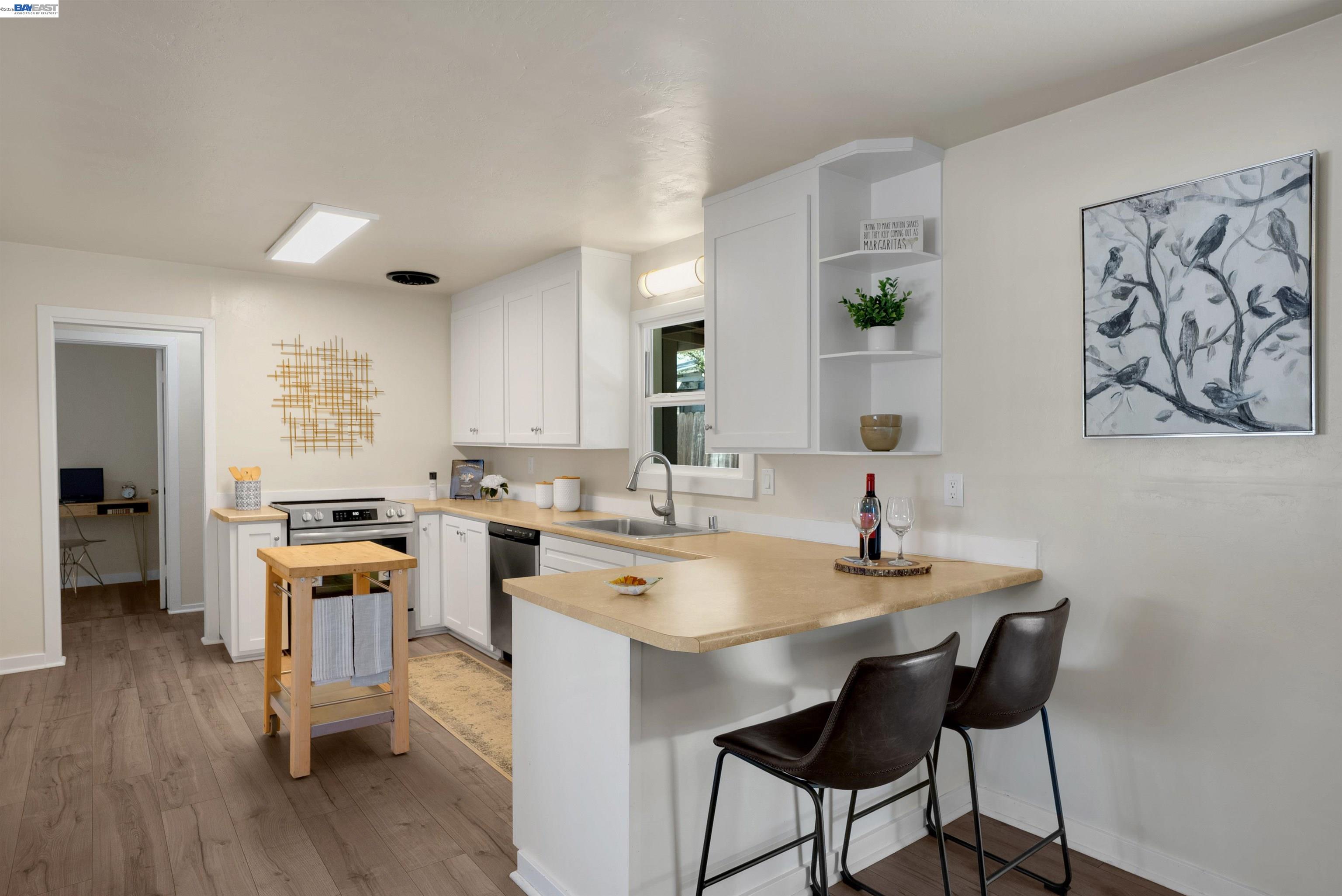 Detail Gallery Image 19 of 26 For 3460 Mayette Ave, Santa Rosa,  CA 95405 - 2 Beds | 1 Baths