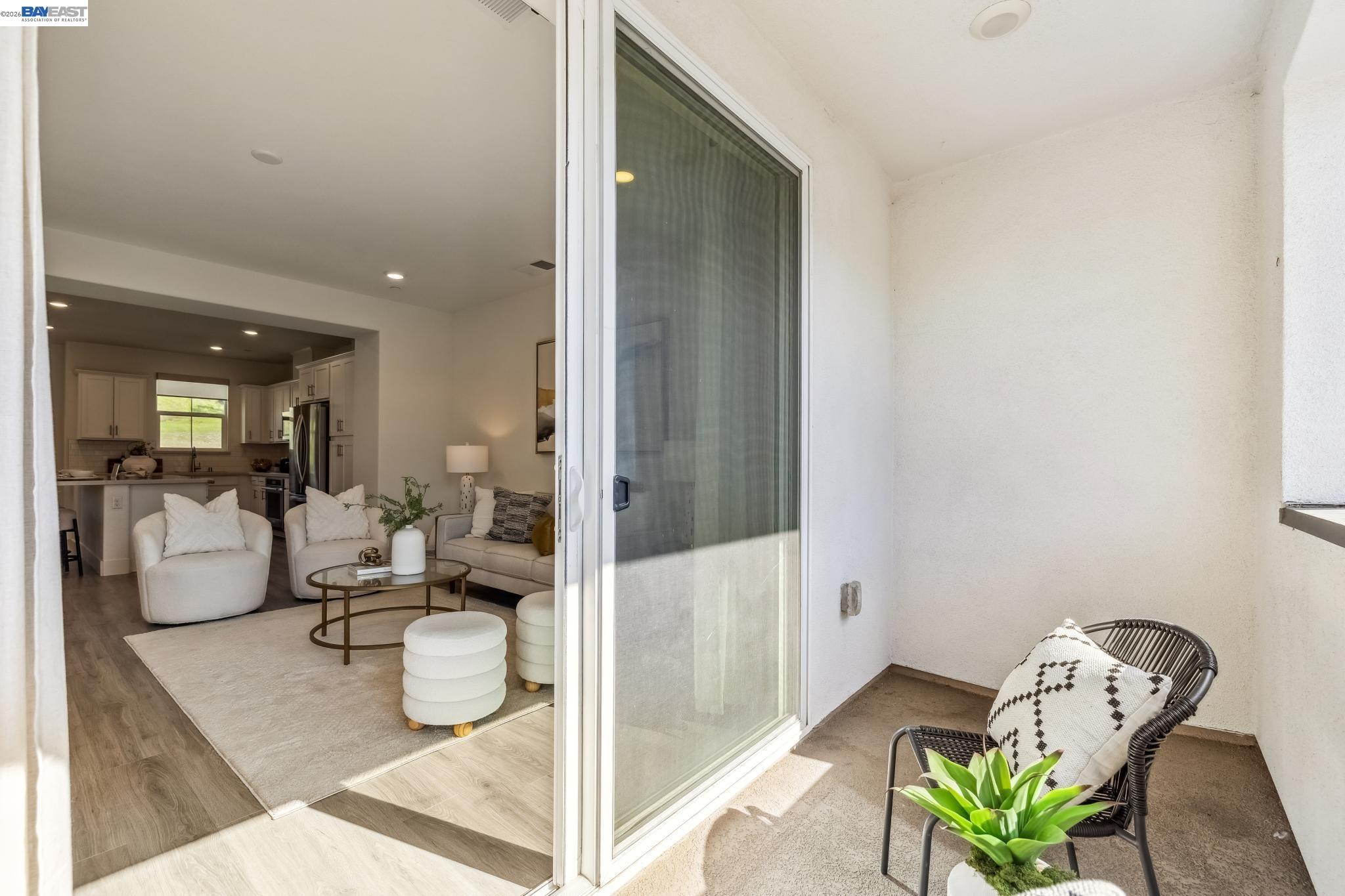 Detail Gallery Image 23 of 60 For 28957 Ashwell Ave, Hayward,  CA 94544 - 3 Beds | 3/1 Baths