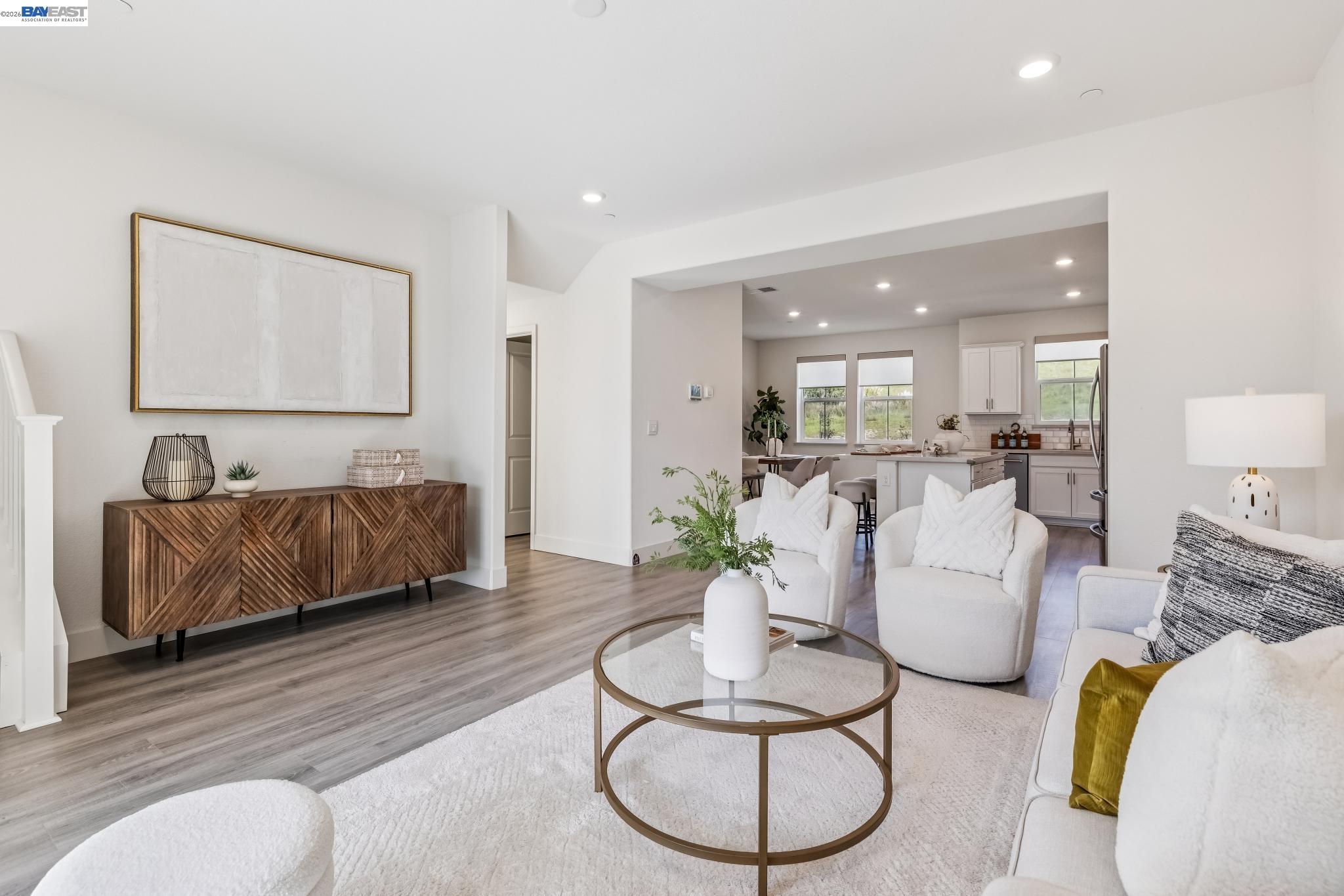 Detail Gallery Image 8 of 60 For 28957 Ashwell Ave, Hayward,  CA 94544 - 3 Beds | 3/1 Baths