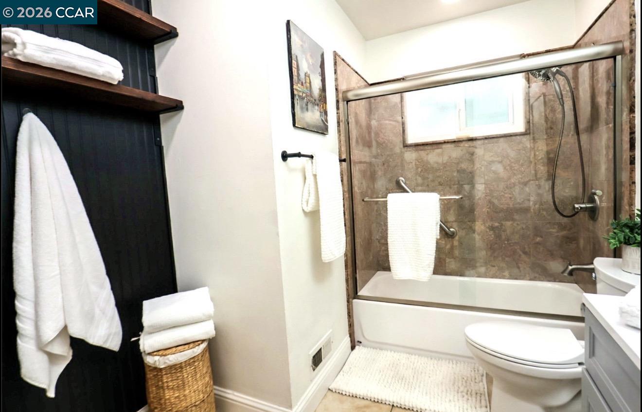 Detail Gallery Image 10 of 11 For 1793 Live Oak Ave, Concord,  CA 94521 - 4 Beds | 2 Baths