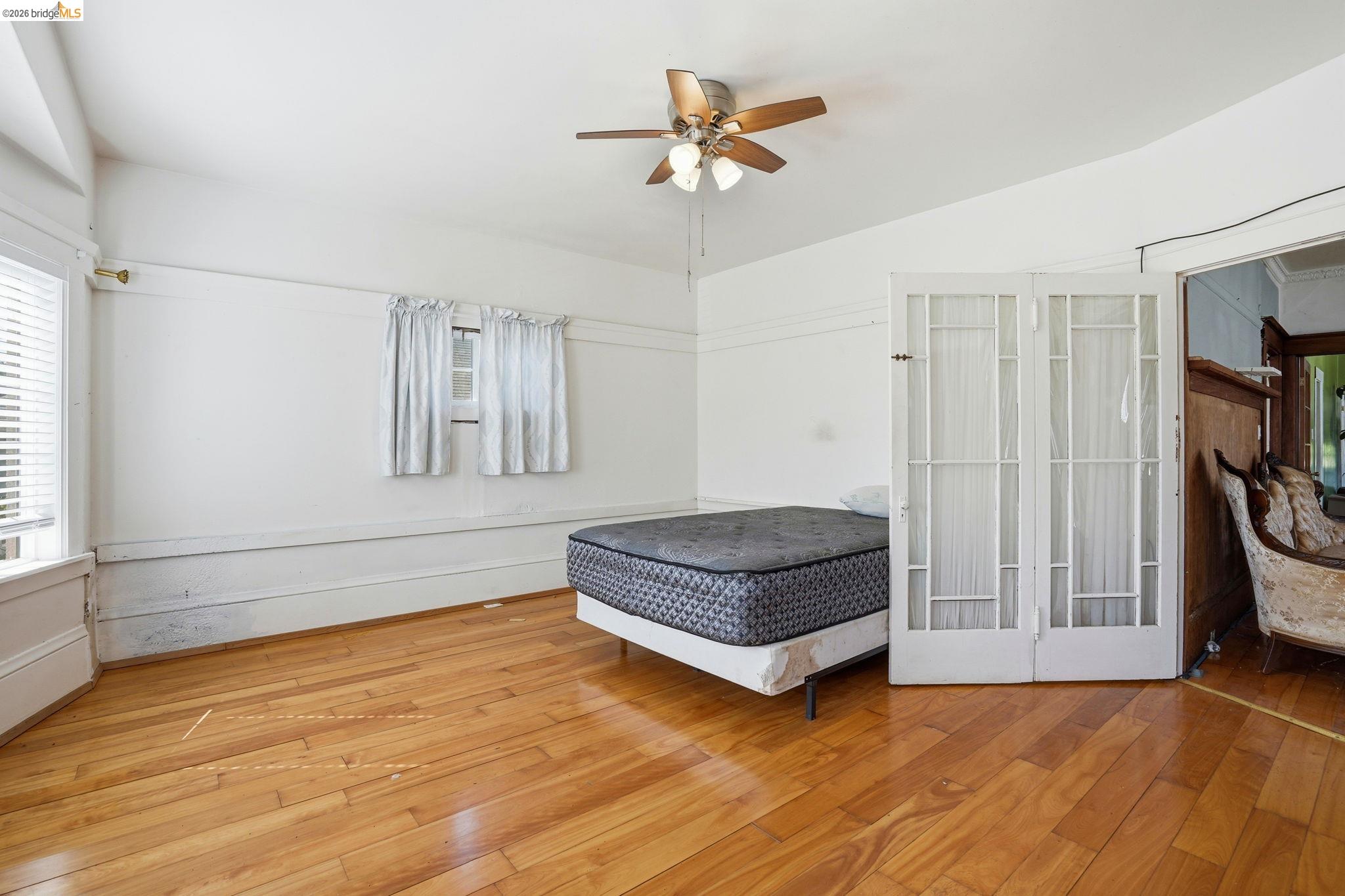 Detail Gallery Image 13 of 28 For 2015 50th Ave, Oakland,  CA 94601 - 3 Beds | 2 Baths