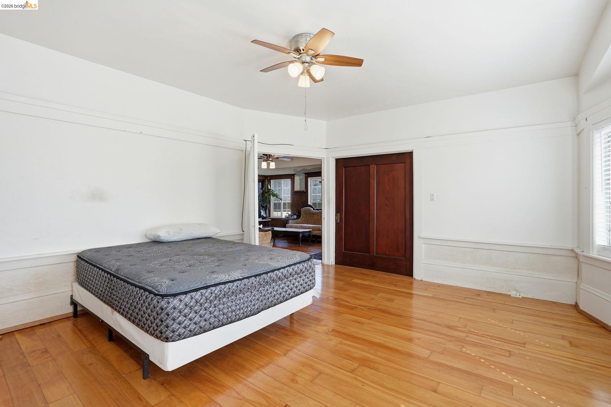 Detail Gallery Image 14 of 28 For 2015 50th Ave, Oakland,  CA 94601 - 3 Beds | 2 Baths