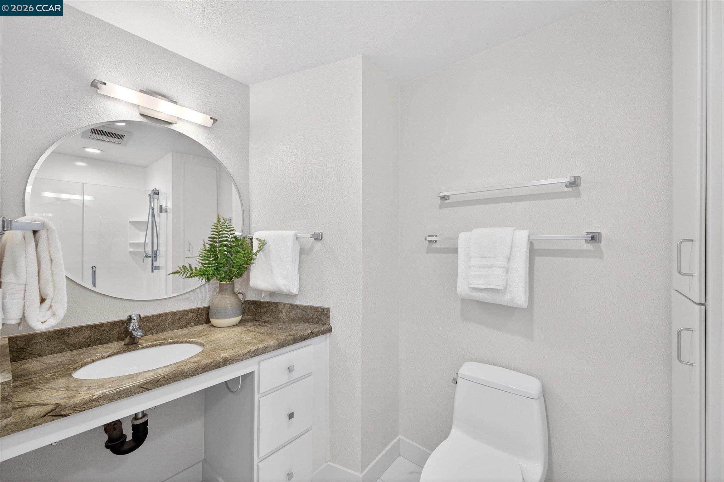 Detail Gallery Image 26 of 55 For 1950 Whitecliff Ct, Walnut Creek,  CA 94596 - 5 Beds | 4 Baths