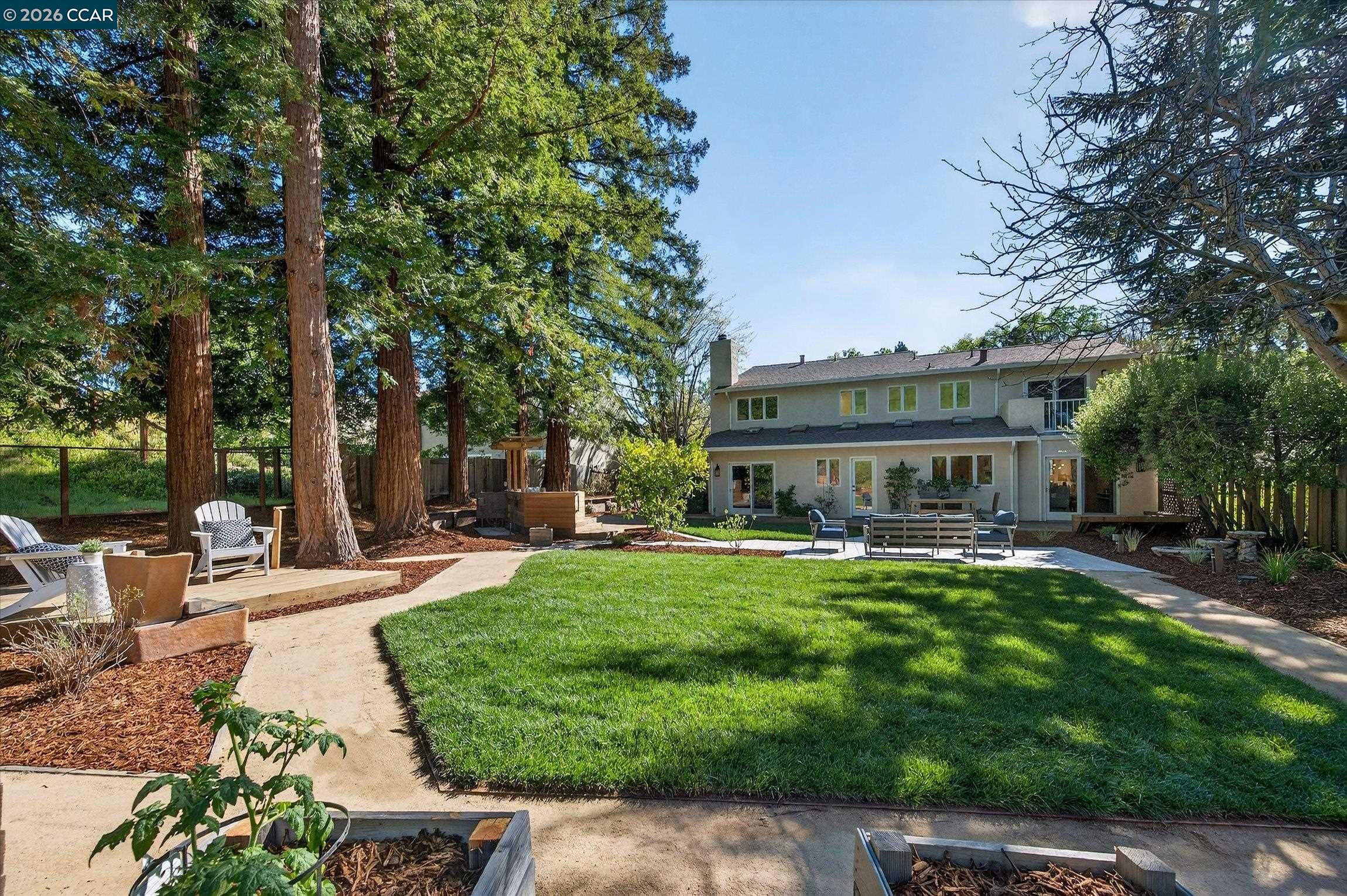 Detail Gallery Image 5 of 55 For 1950 Whitecliff Ct, Walnut Creek,  CA 94596 - 5 Beds | 4 Baths