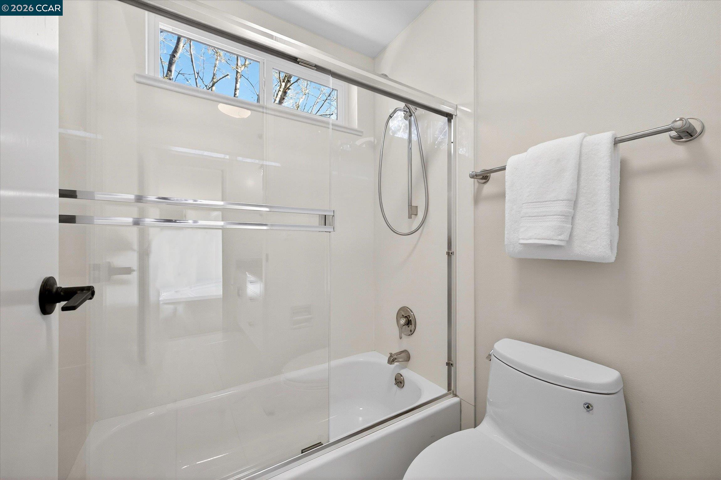 Detail Gallery Image 43 of 55 For 1950 Whitecliff Ct, Walnut Creek,  CA 94596 - 5 Beds | 4 Baths