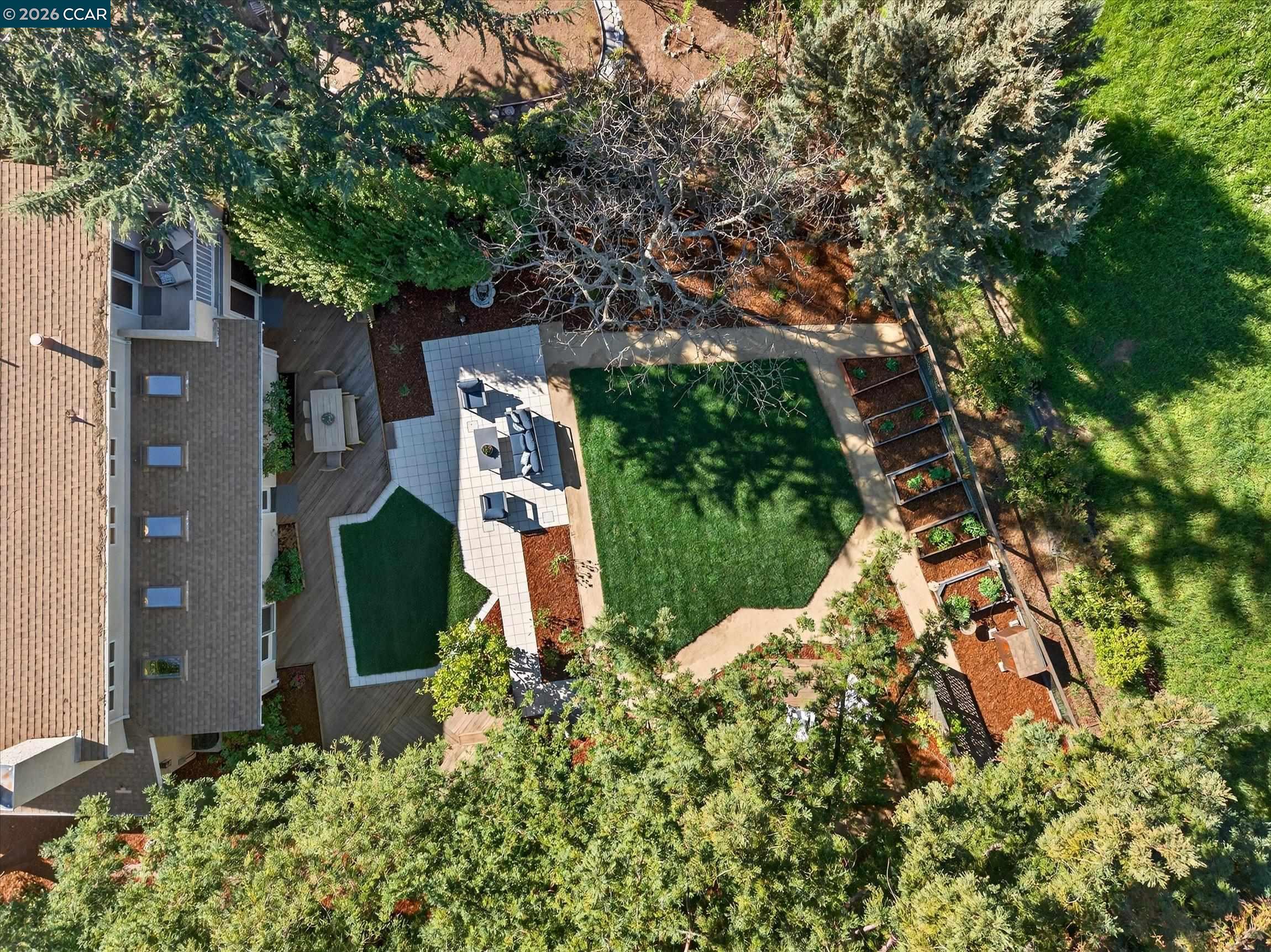 Detail Gallery Image 6 of 55 For 1950 Whitecliff Ct, Walnut Creek,  CA 94596 - 5 Beds | 4 Baths
