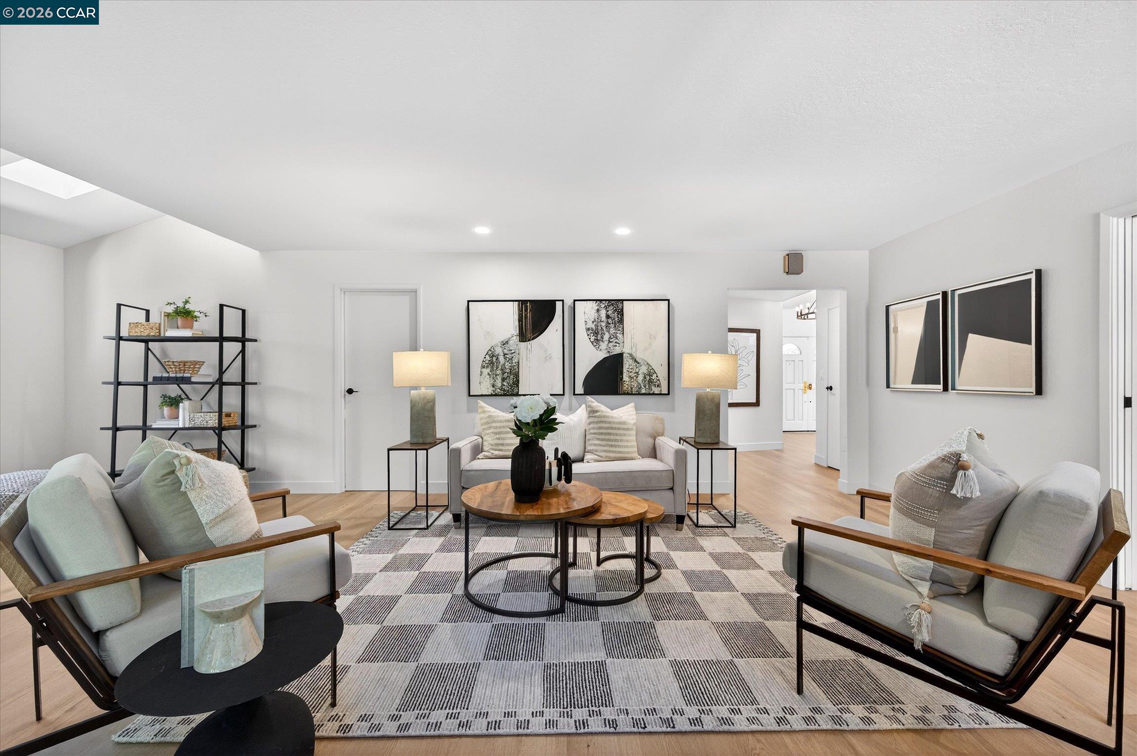 Detail Gallery Image 8 of 55 For 1950 Whitecliff Ct, Walnut Creek,  CA 94596 - 5 Beds | 4 Baths