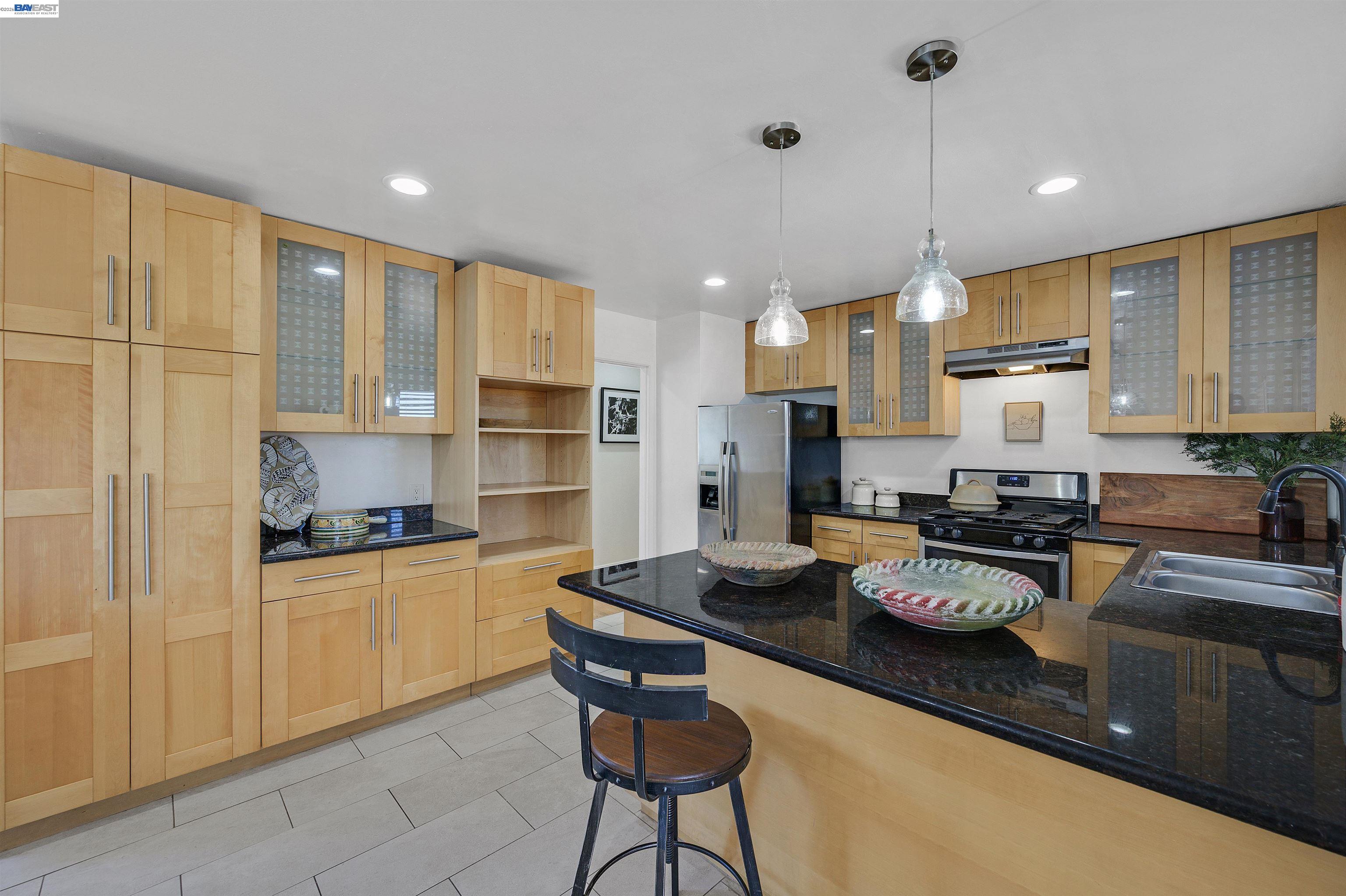 Detail Gallery Image 11 of 37 For 2343 Galway Rd, San Pablo,  CA 94806 - 3 Beds | 2 Baths