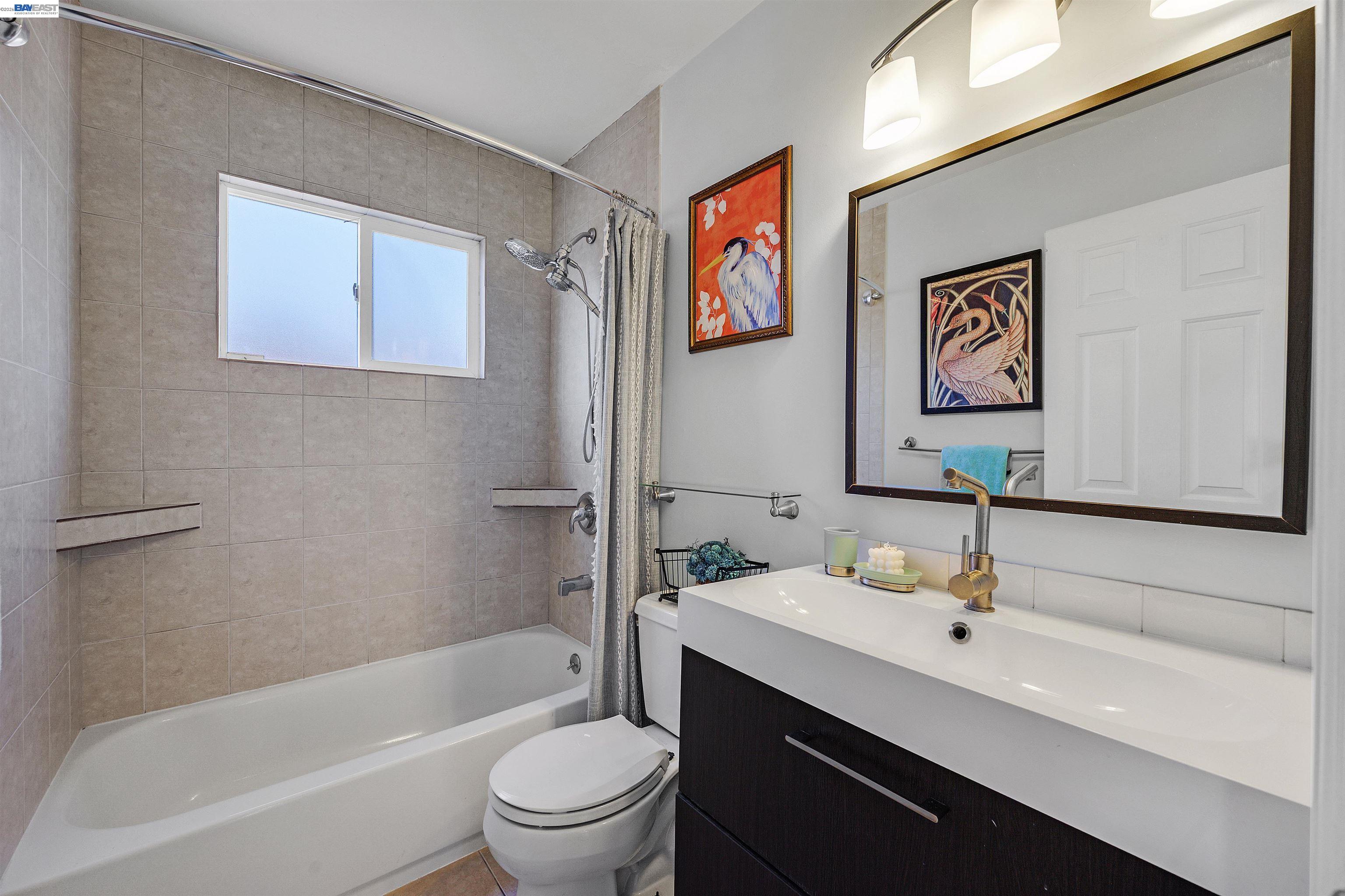 Detail Gallery Image 25 of 37 For 2343 Galway Rd, San Pablo,  CA 94806 - 3 Beds | 2 Baths