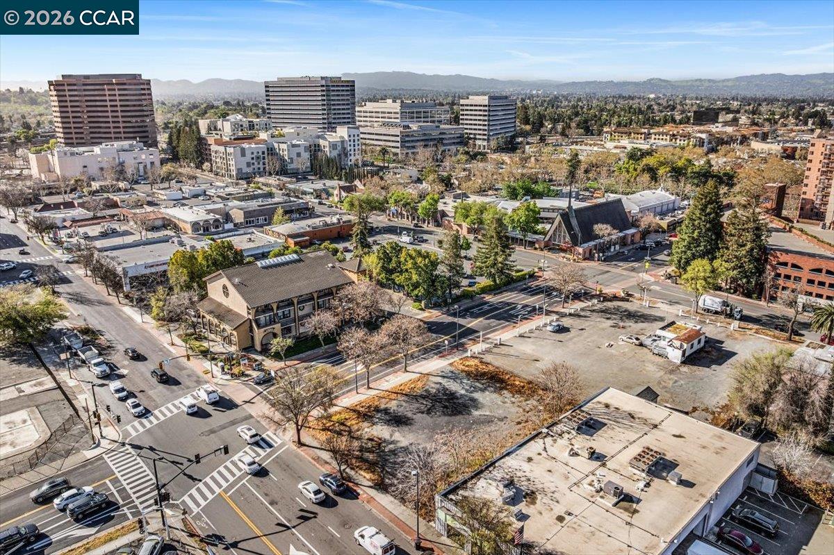 Detail Gallery Image 3 of 8 For 2383 Salvio St, Concord,  CA 94520 - – Beds | – Baths