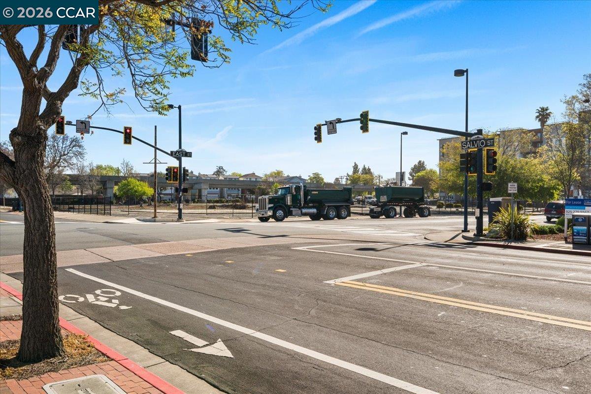 Detail Gallery Image 5 of 8 For 2383 Salvio St, Concord,  CA 94520 - – Beds | – Baths