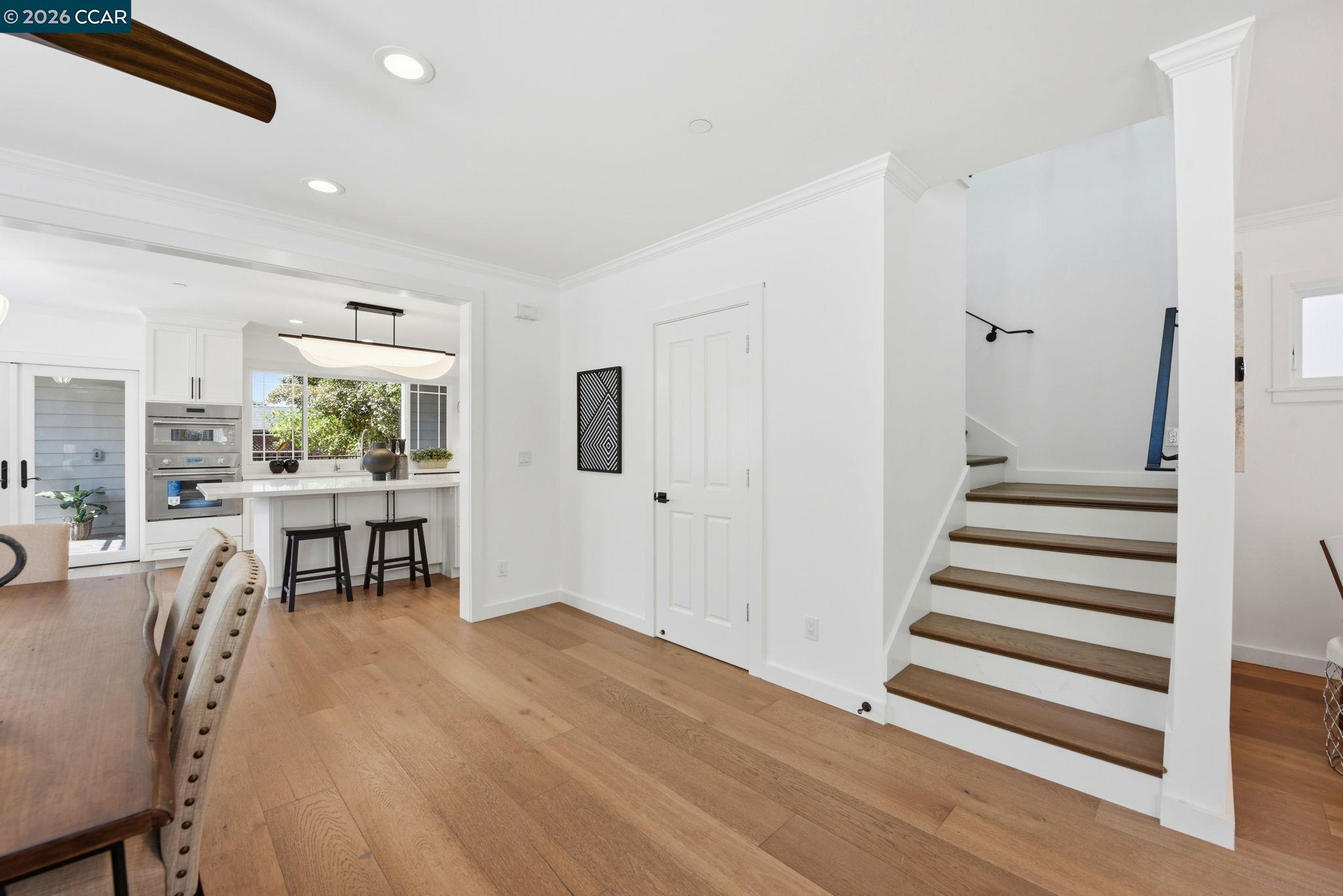 Detail Gallery Image 19 of 43 For 1036 Ramona Ave, Albany,  CA 94706-2515 - 4 Beds | 3/1 Baths