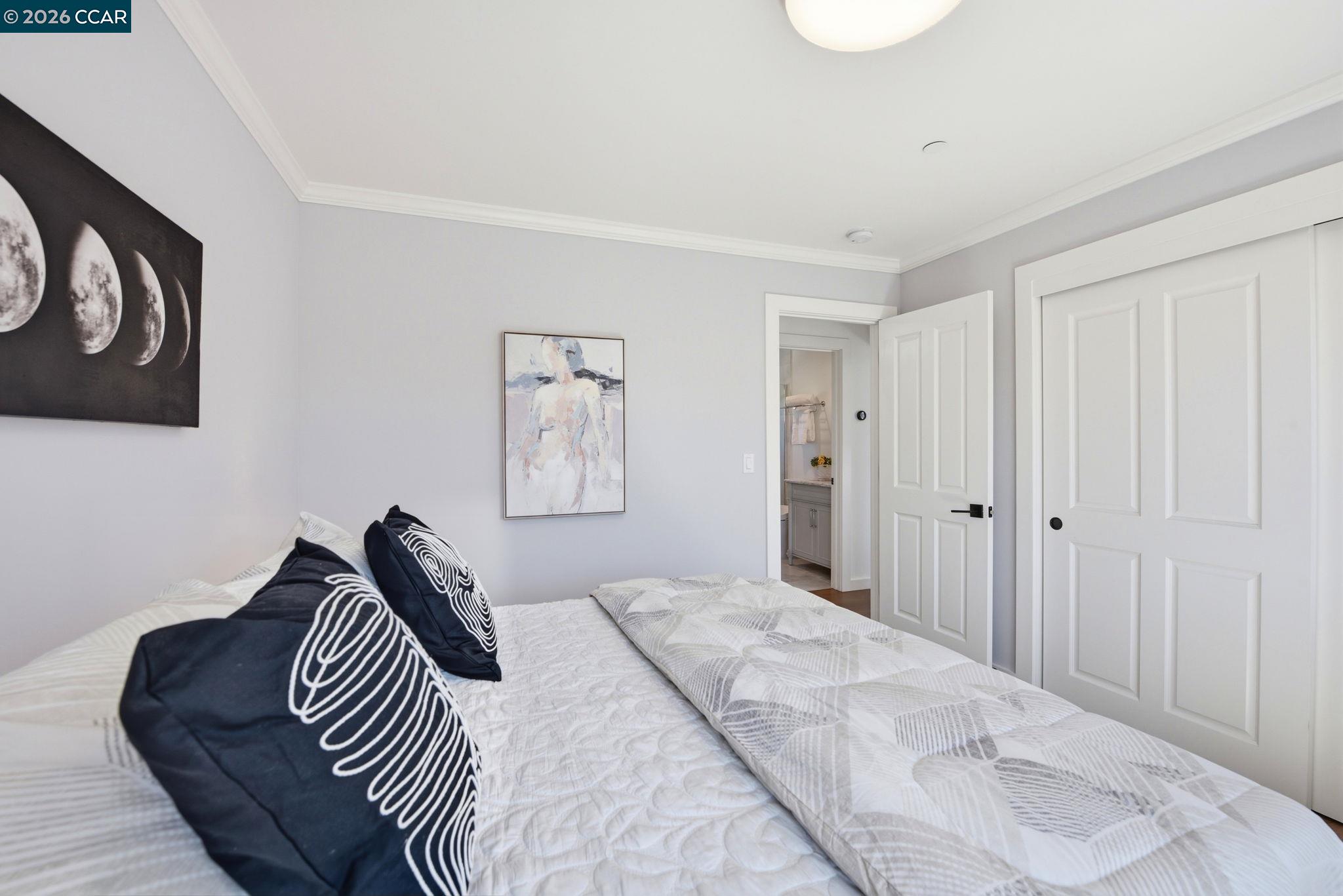 Detail Gallery Image 26 of 43 For 1036 Ramona Ave, Albany,  CA 94706-2515 - 4 Beds | 3/1 Baths