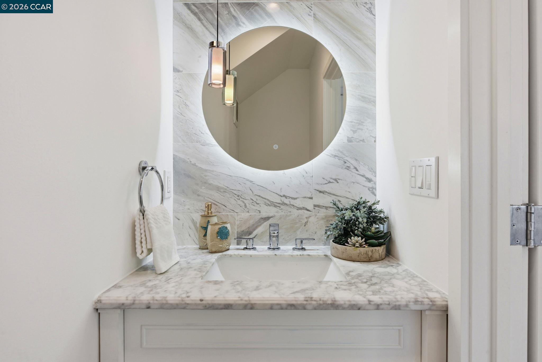 Detail Gallery Image 37 of 43 For 1036 Ramona Ave, Albany,  CA 94706-2515 - 4 Beds | 3/1 Baths