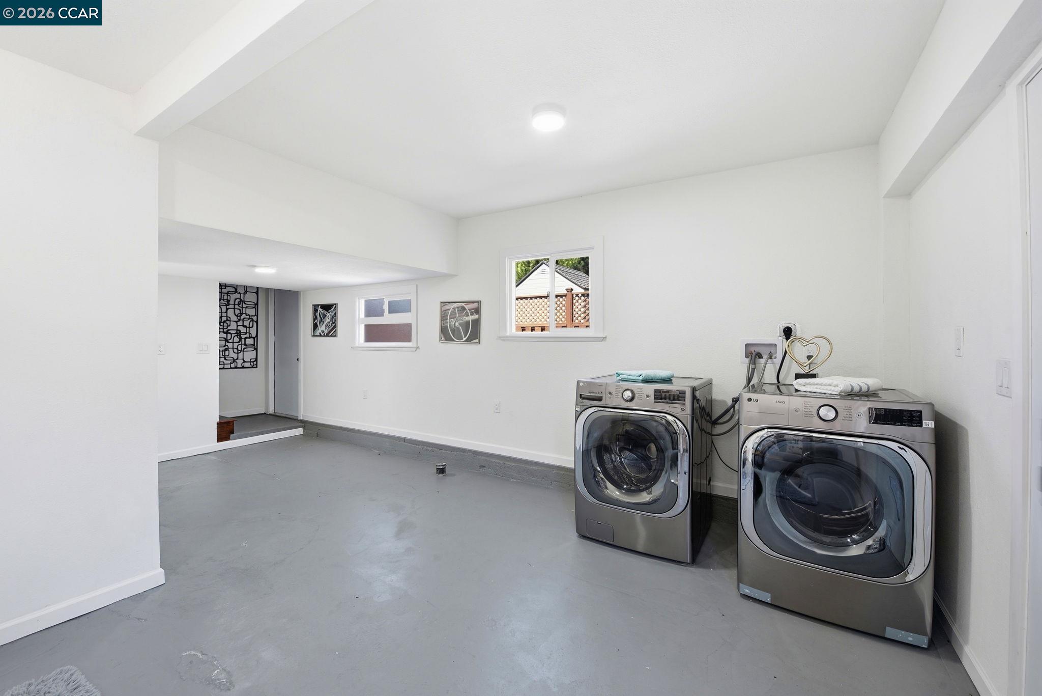 Detail Gallery Image 38 of 43 For 1036 Ramona Ave, Albany,  CA 94706-2515 - 4 Beds | 3/1 Baths