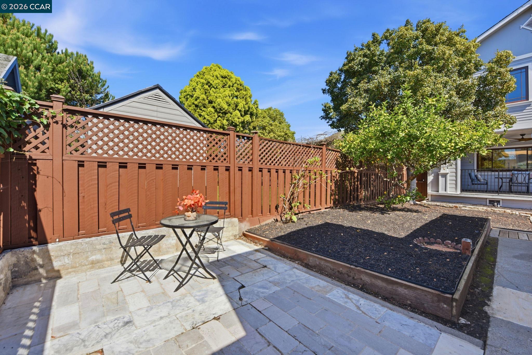 Detail Gallery Image 41 of 43 For 1036 Ramona Ave, Albany,  CA 94706-2515 - 4 Beds | 3/1 Baths