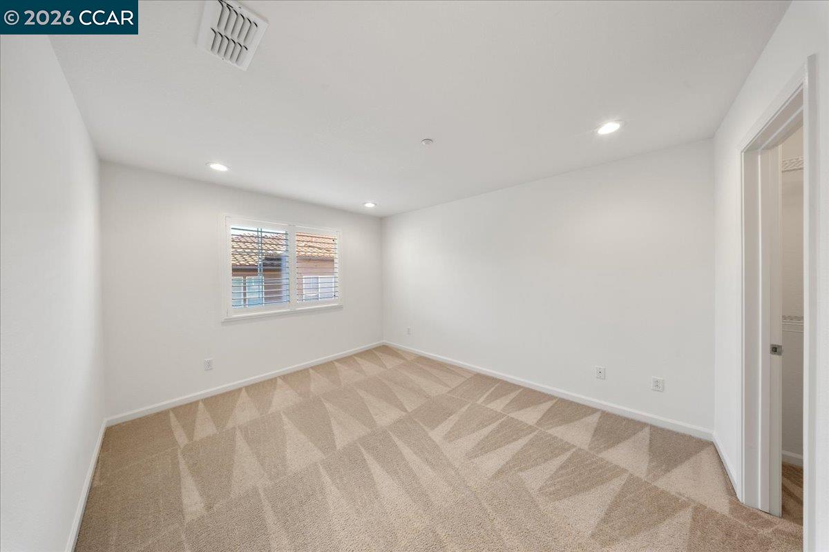 Photo #15: 41127008 Listing: Photo #15