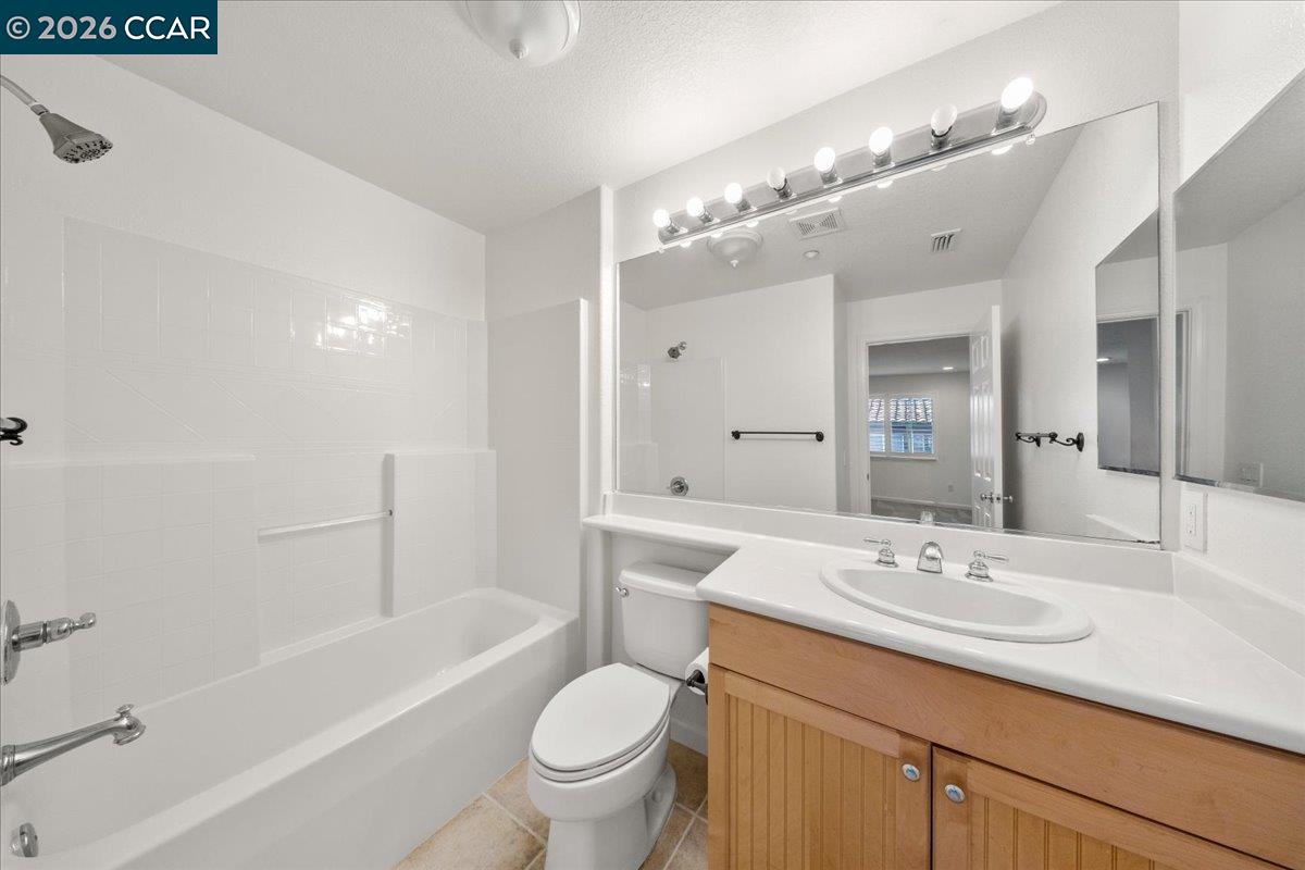 Photo #17: 41127008 Listing: Photo #17