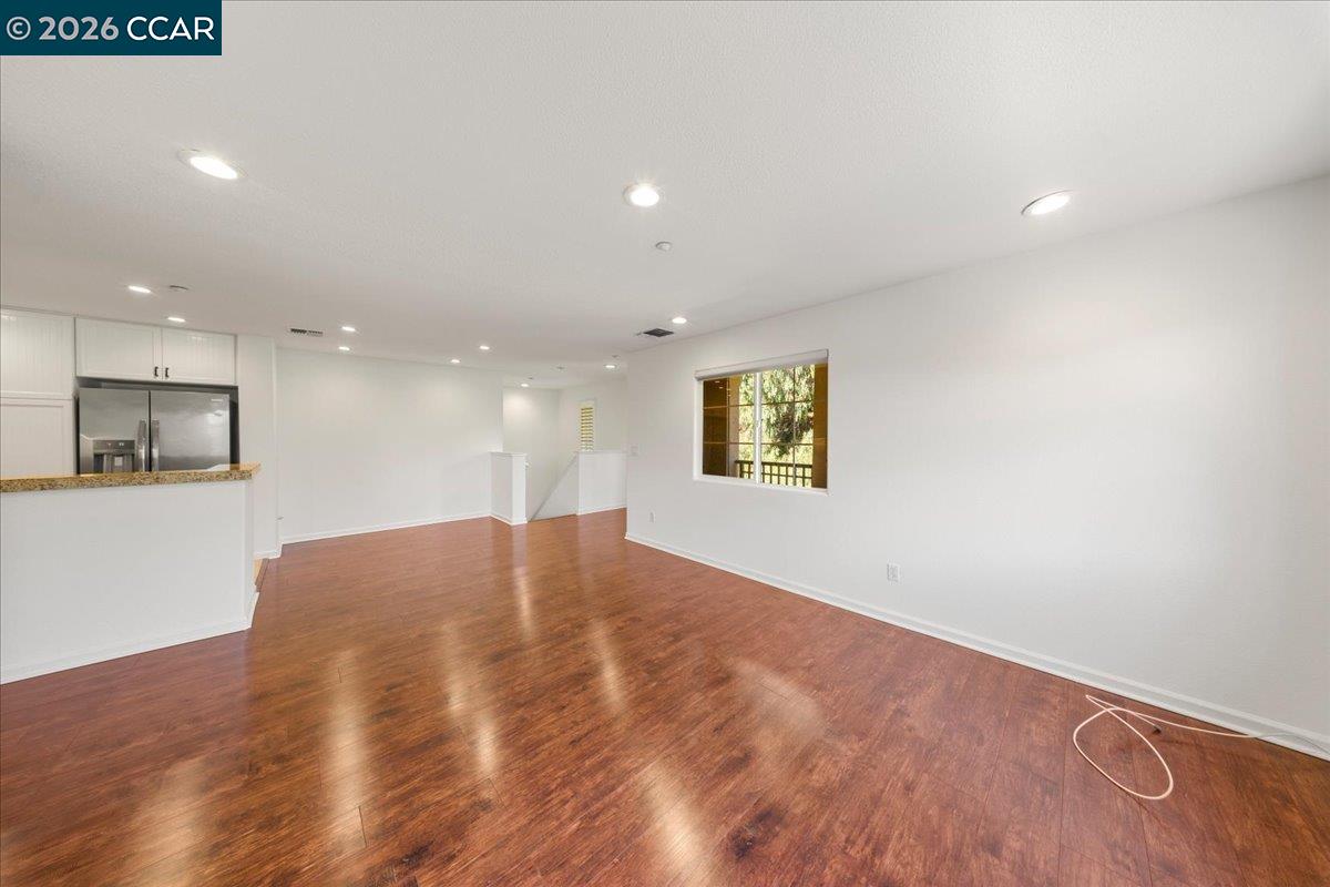 Photo #5: 41127008 Listing: Photo #5