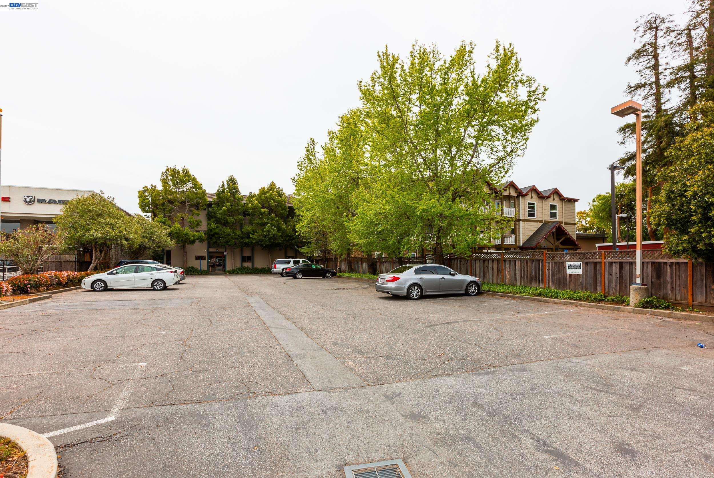 Detail Gallery Image 4 of 60 For 1610 Soquel Ave, Santa Cruz,  CA 95062 - – Beds | – Baths