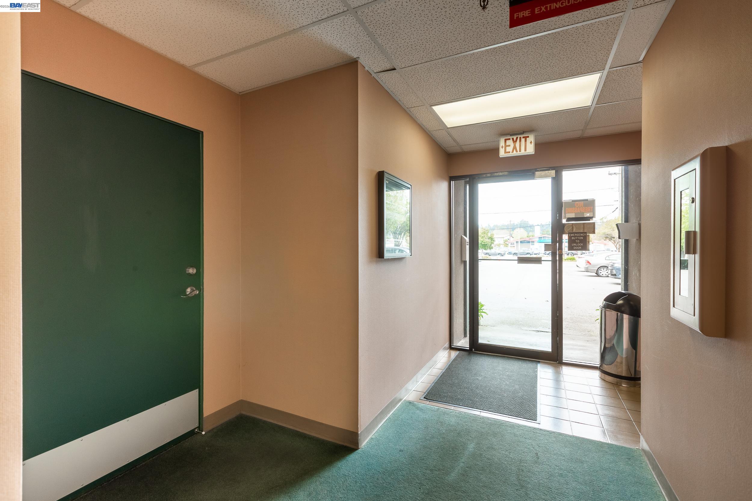 Detail Gallery Image 5 of 60 For 1610 Soquel Ave, Santa Cruz,  CA 95062 - – Beds | – Baths