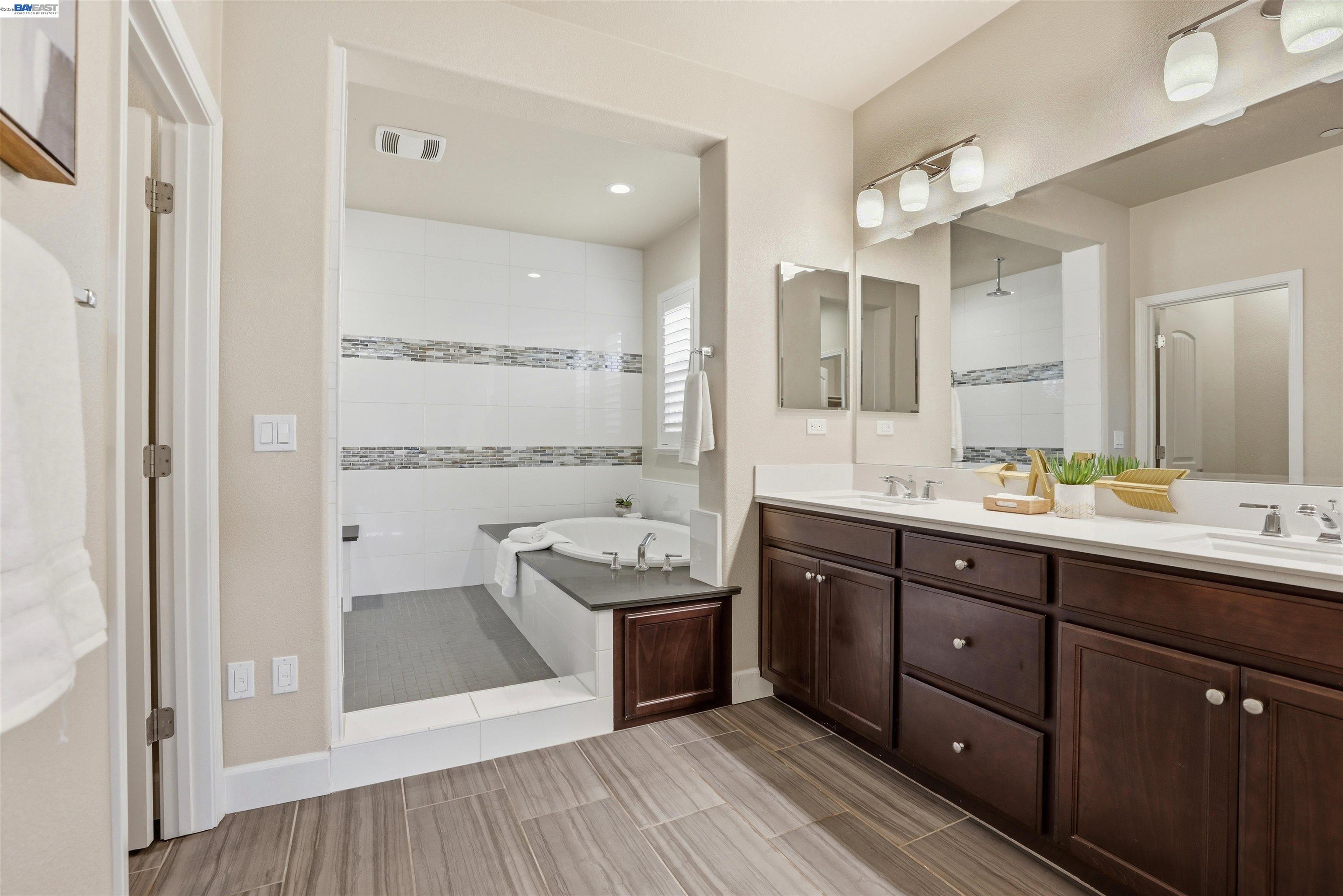 Detail Gallery Image 25 of 41 For 215 E Cara Ct, Mountain House,  CA 95391 - 3 Beds | 2/1 Baths