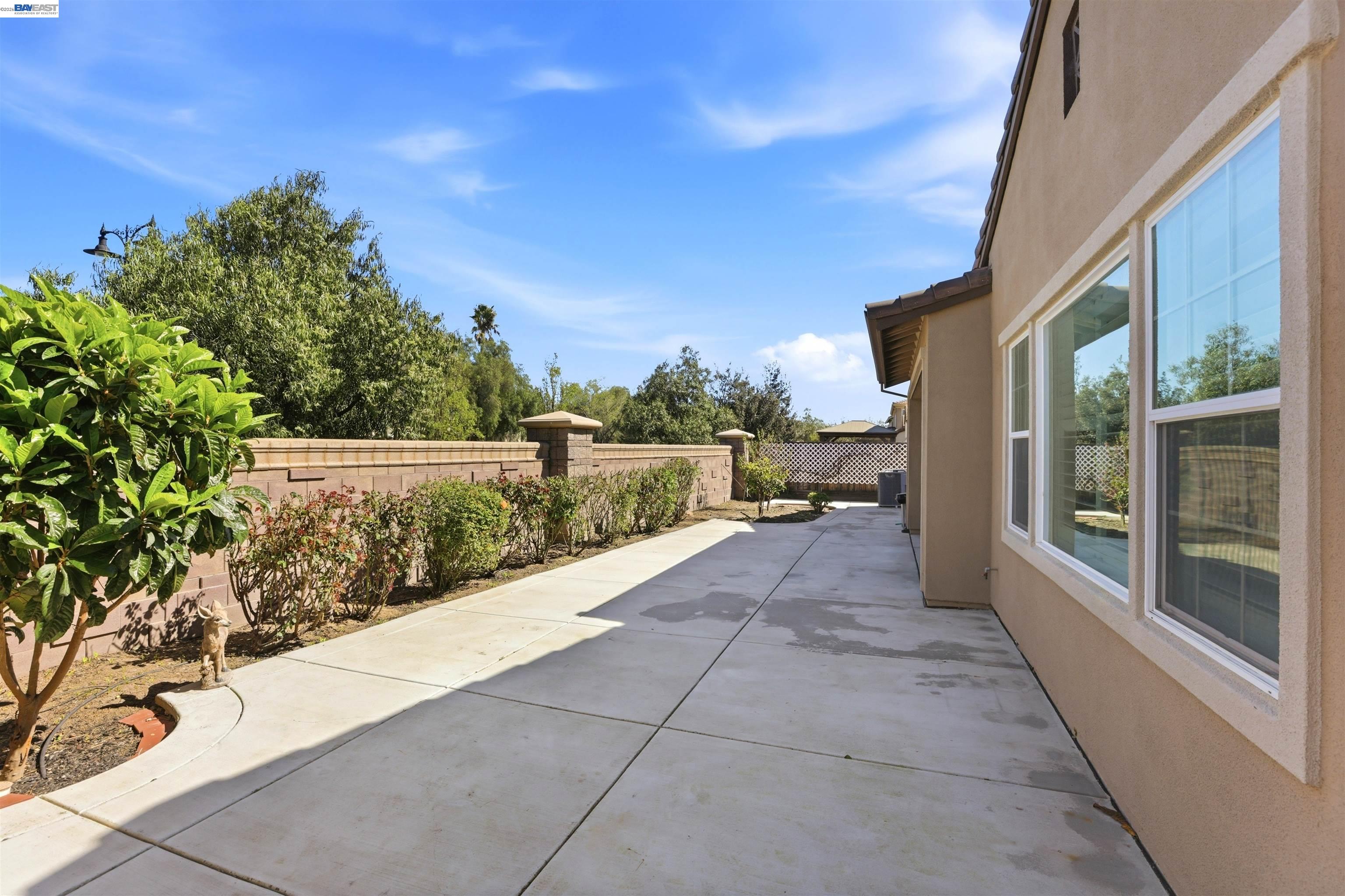 Detail Gallery Image 34 of 41 For 215 E Cara Ct, Mountain House,  CA 95391 - 3 Beds | 2/1 Baths